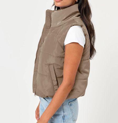 Fall puffer vest😍

#LTKSeasonal #LTKfindsunder50 #LTKfindsunder100