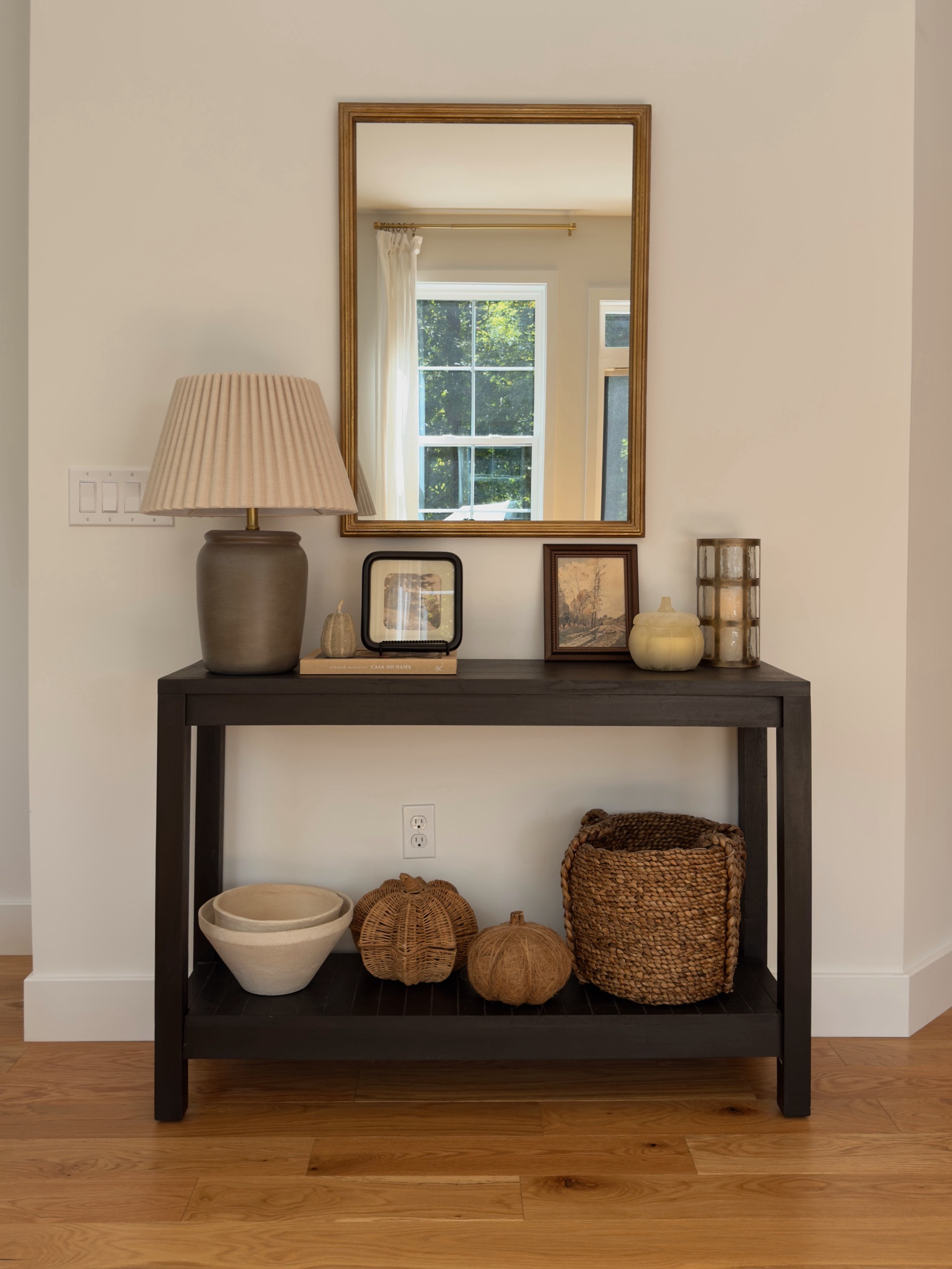 Fall console table styling 🤍🍂 

#homedecor #fallhomedecor

#LTKFindsUnder50 #LTKHome #LTKFindsUnder100