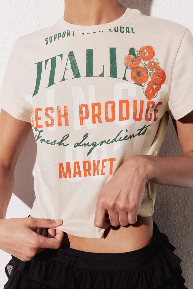 Printed T-shirt - Round Neck - Short sleeve - Light beige/tomatoes - Ladies | H&M US | H&M (US + CA)