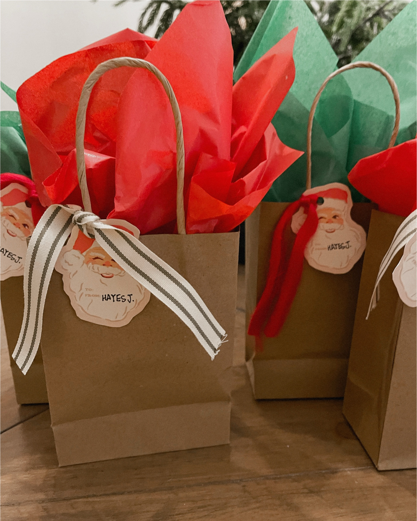 Christmas Class Gift Ideas // Preschool Class Gifts // Holiday Class Gifts 
 
For the little one year olds - I threw this little Christmas craft together & threw it in a gift bag

#toddler #classgifts #christmasclassgift #classgiftideas #christmasgift #mothersdayoutgifts

#LTKHoliday #LTKGiftGuide #LTKKids