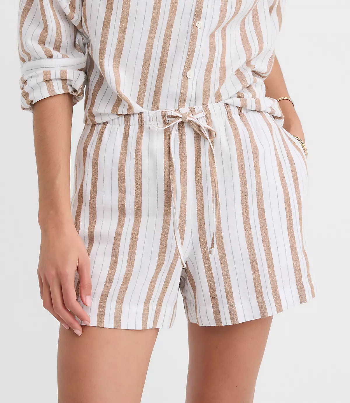 Sawyer Pull On Shorts in Striped Linen Cotton | LOFT