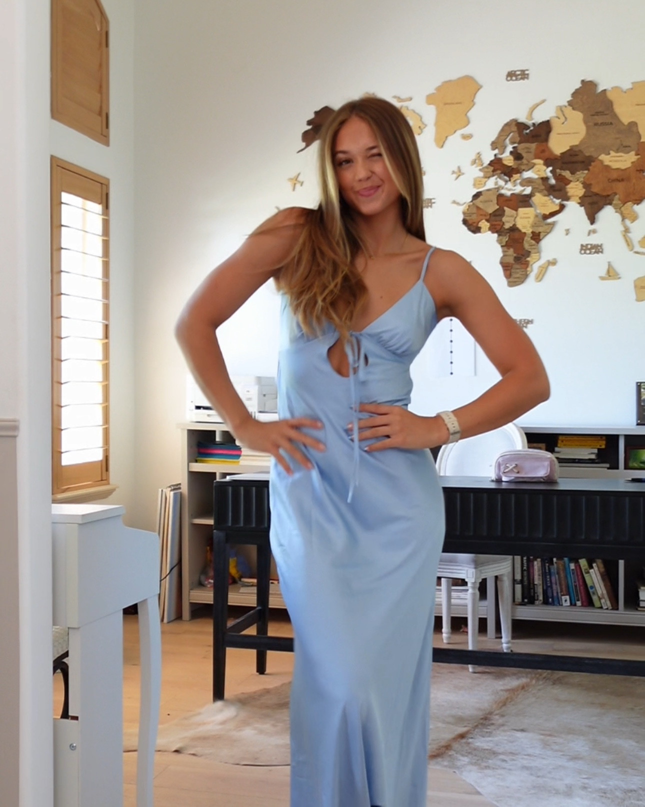 Dress size 4 

#LTKBeauty #LTKStyleTip