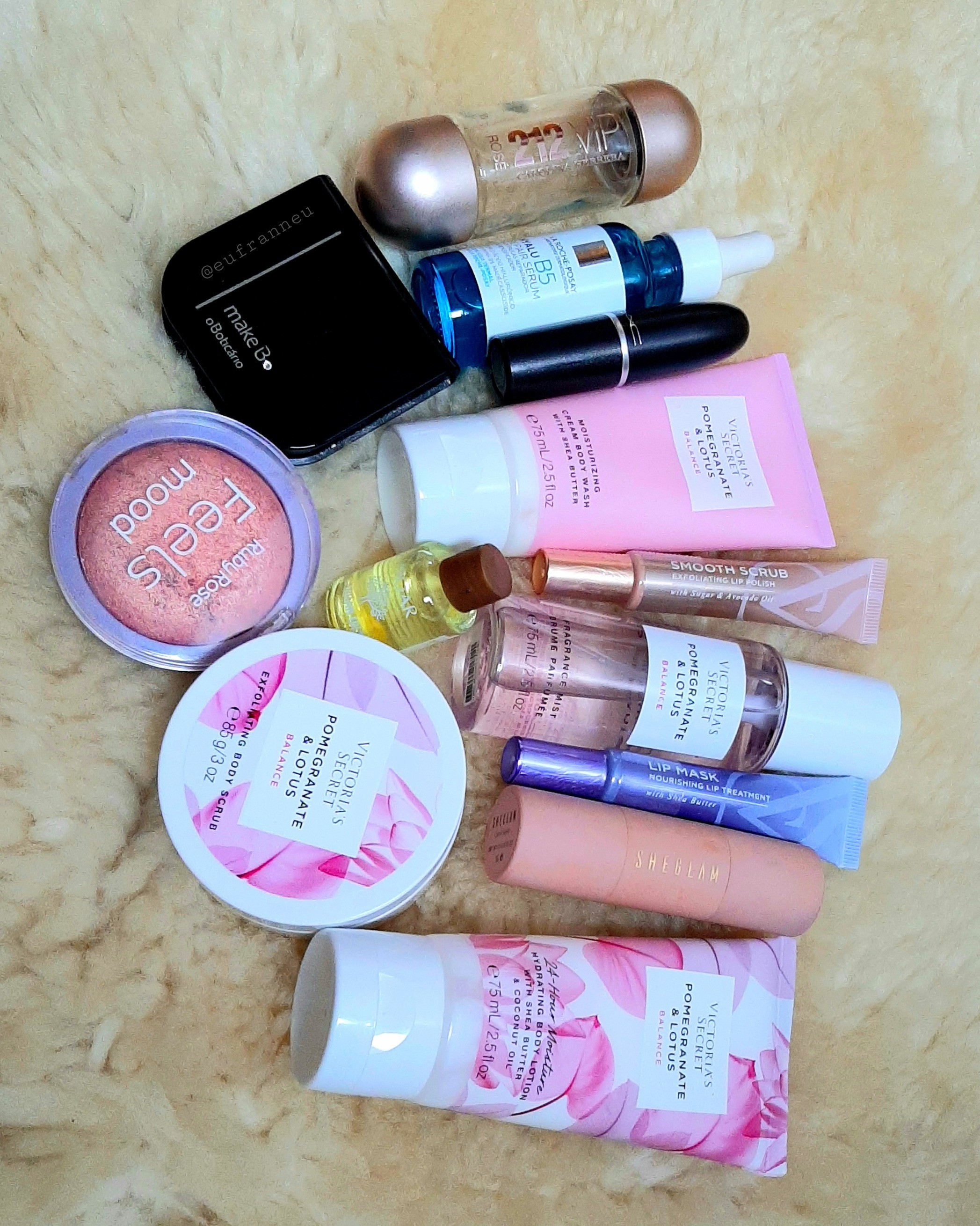 #hidratante #perfume #serum #batom #makeup #skincare #maquiagem #lipoil #DesafioLTKCon2024 

#LTKbeauty #LTKbrasil