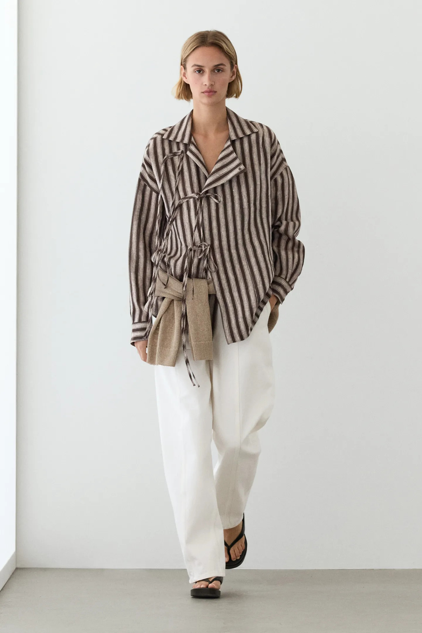 NEW VIEW LOOK
Striped wrap shirt with tie detail

 £89.95  Colour:  Black  Add to basket | Massimo Dutti UK