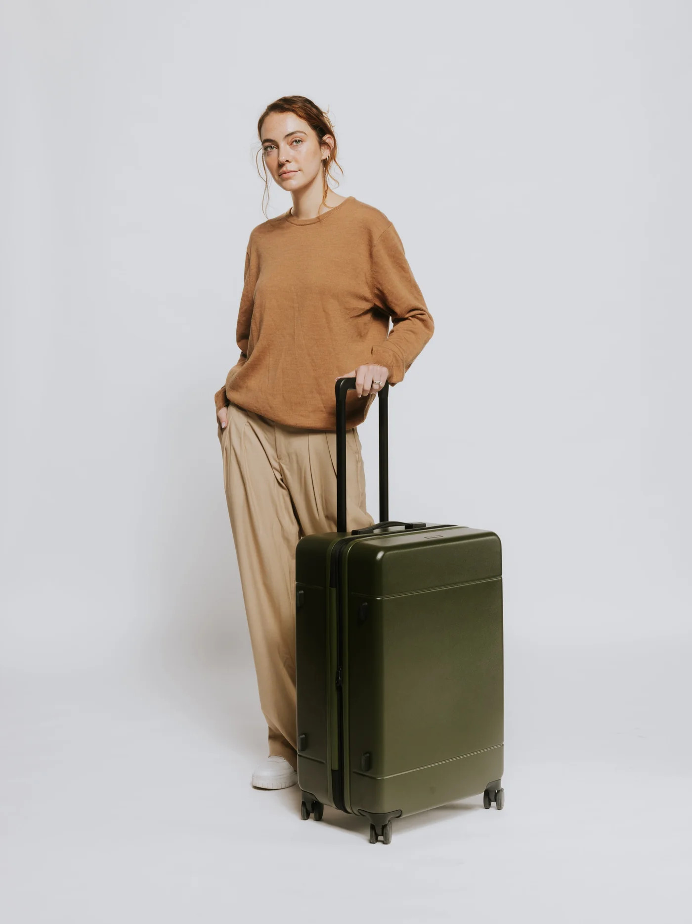 Hue Medium Luggage in Hazel | CALPAK