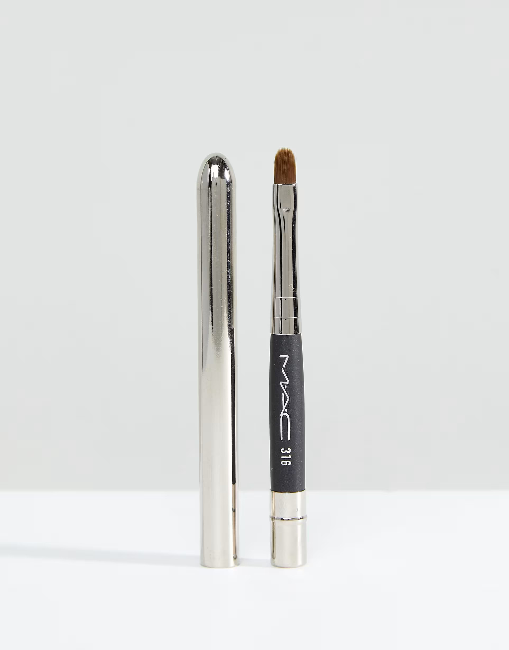 MAC 316 Lip Brush | ASOS (Global)