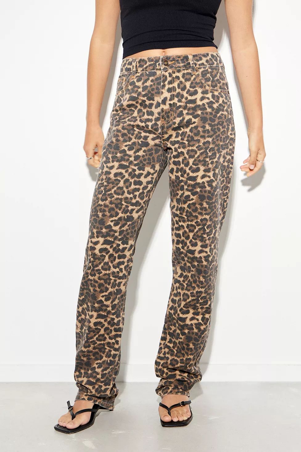 Lioness Carmela Leopard Print Jeans | Urban Outfitters (EU)