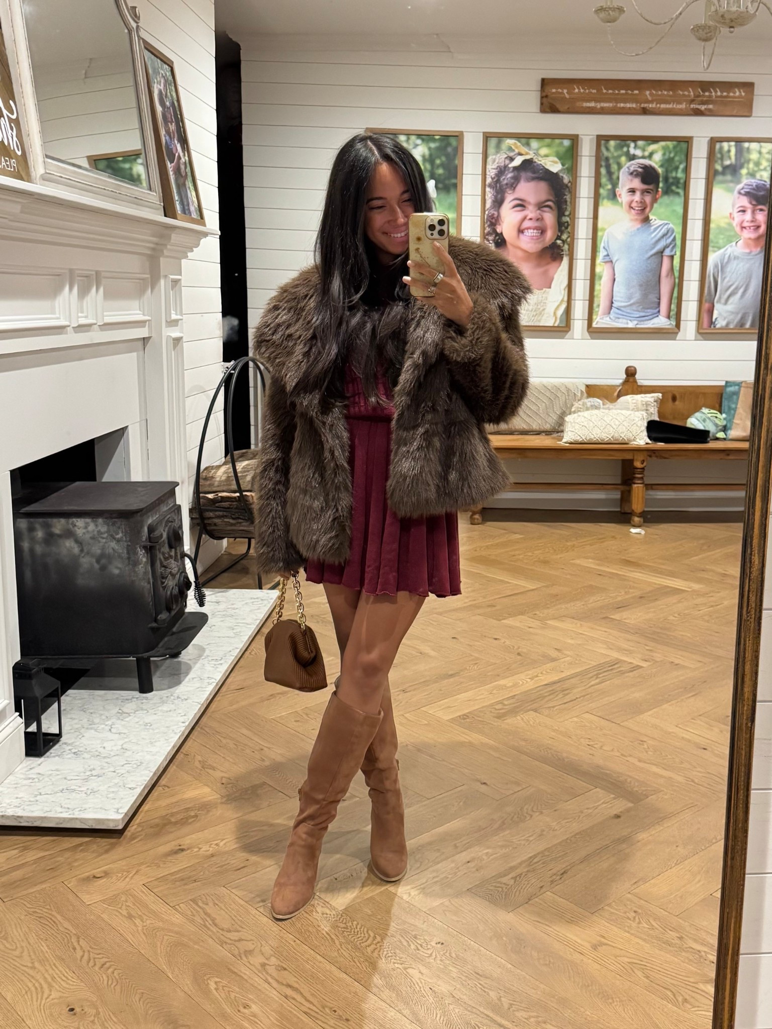 Date night outfit 🫶🏽 size down on the burgundy set but everything else is true to size! 5’5” 125lbs wearing small in everything except XS in the set!

#LTKootd