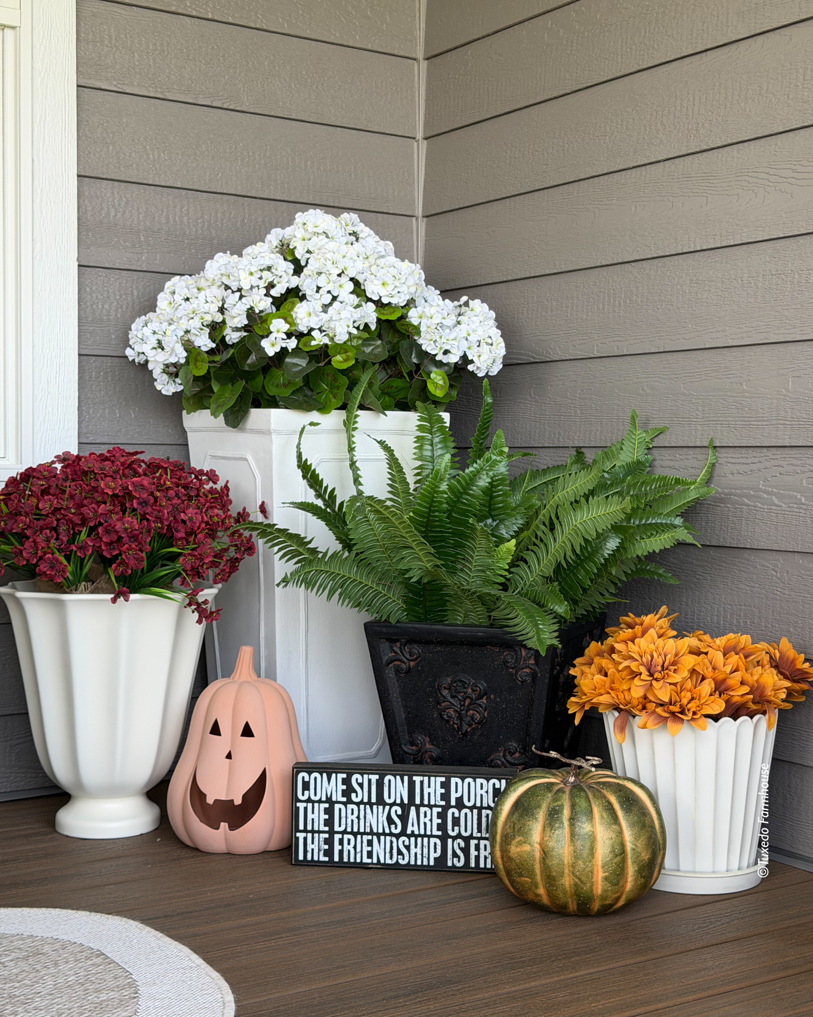 I spent some time this week deep cleaning and styling my porches for fall. I did change everything on my back porch. I just added a few fall touches with mums, pumpkins and faux grasses.

#LTKSeasonal #LTKHome #LTKSaleAlert