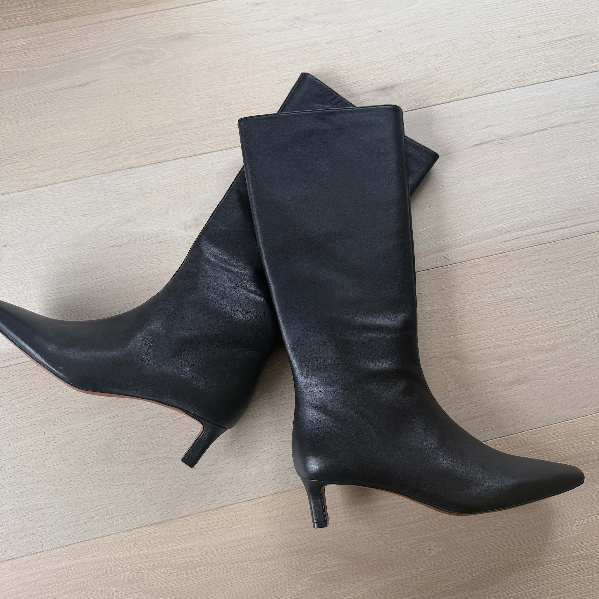 Obsessed with these boots from madewell! The heels are the perfect height, adding a little boost but still so comfortable! These are going to be a staple for me all spring. Bonus, they’re on sale right now in multiple colors!

#LTKStyleTip #LTKSaleAlert #LTKShoeCrush