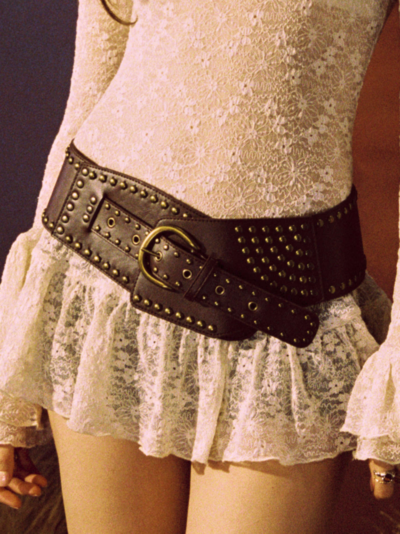 STUDDED DECOR WIDE BUCKLE CORSET BELT | Cider