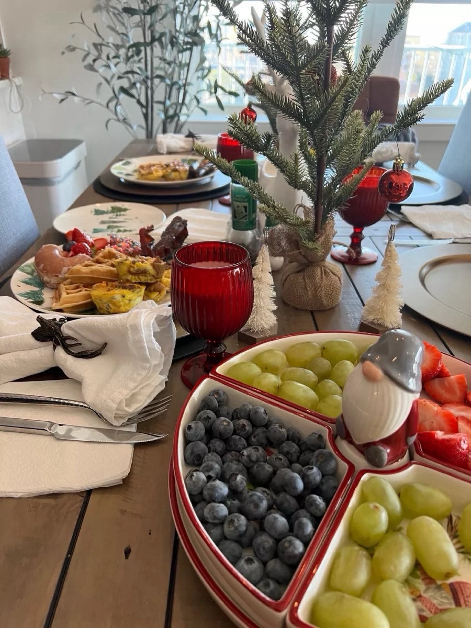 Pottery barn table setting, Christmas platters, holiday serving dishes, red glasses, holiday hosting, holiday hosting essentials, home decor

 

#LTKFamily #LTKHoliday #LTKParties