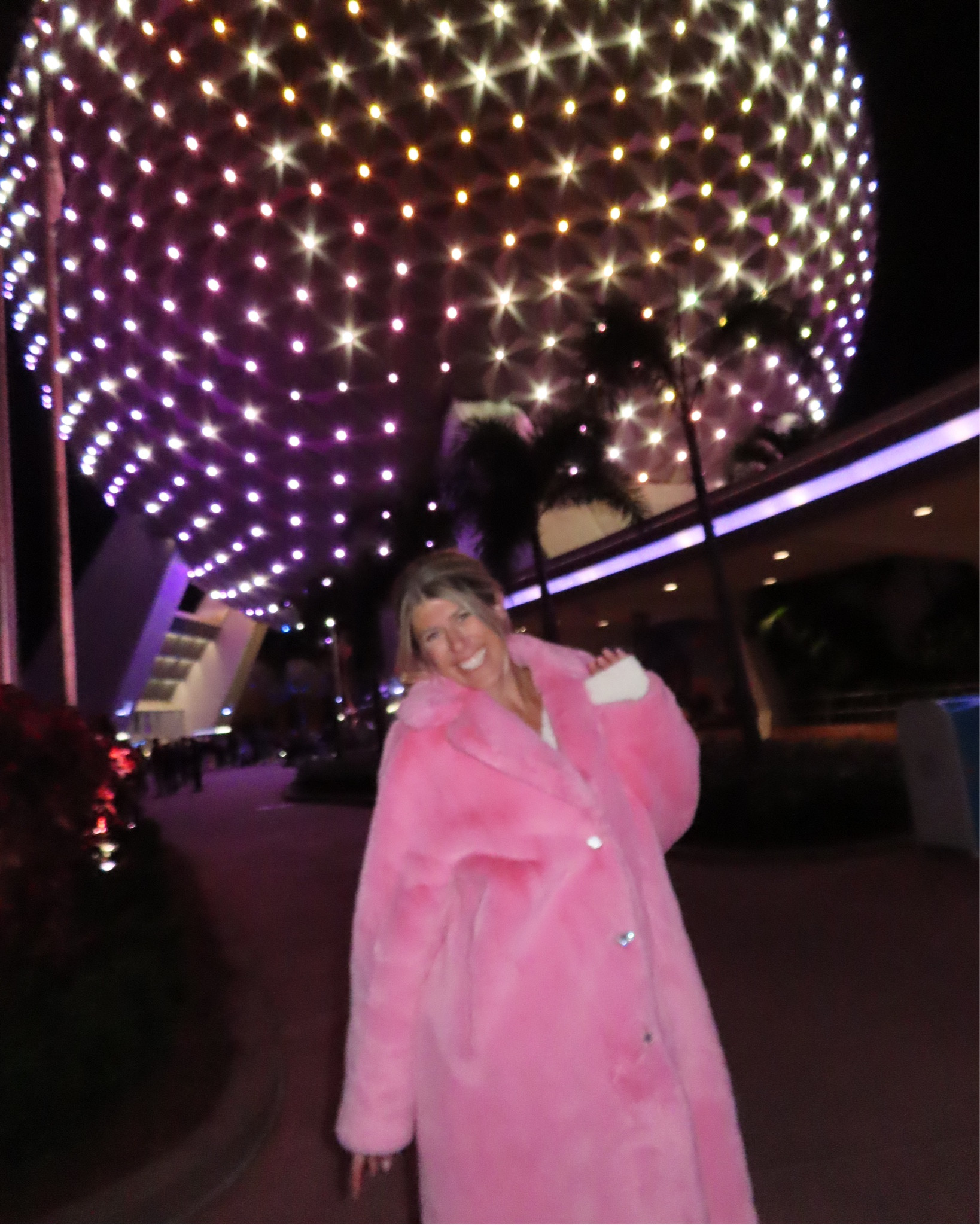 I rented this pink coat from FashionPass and it’s my whole personality now.  If I didn’t live in Florida I would immediately splurge on this. 

Use my code SIERRA12U on FashionPass for 2 months for $59/mo


Winter Outfit | Splurge Worthy | Abercrombie Jeans | Winter Outfits Women

#LTKSeasonal #LTKValentine #LTKootd
