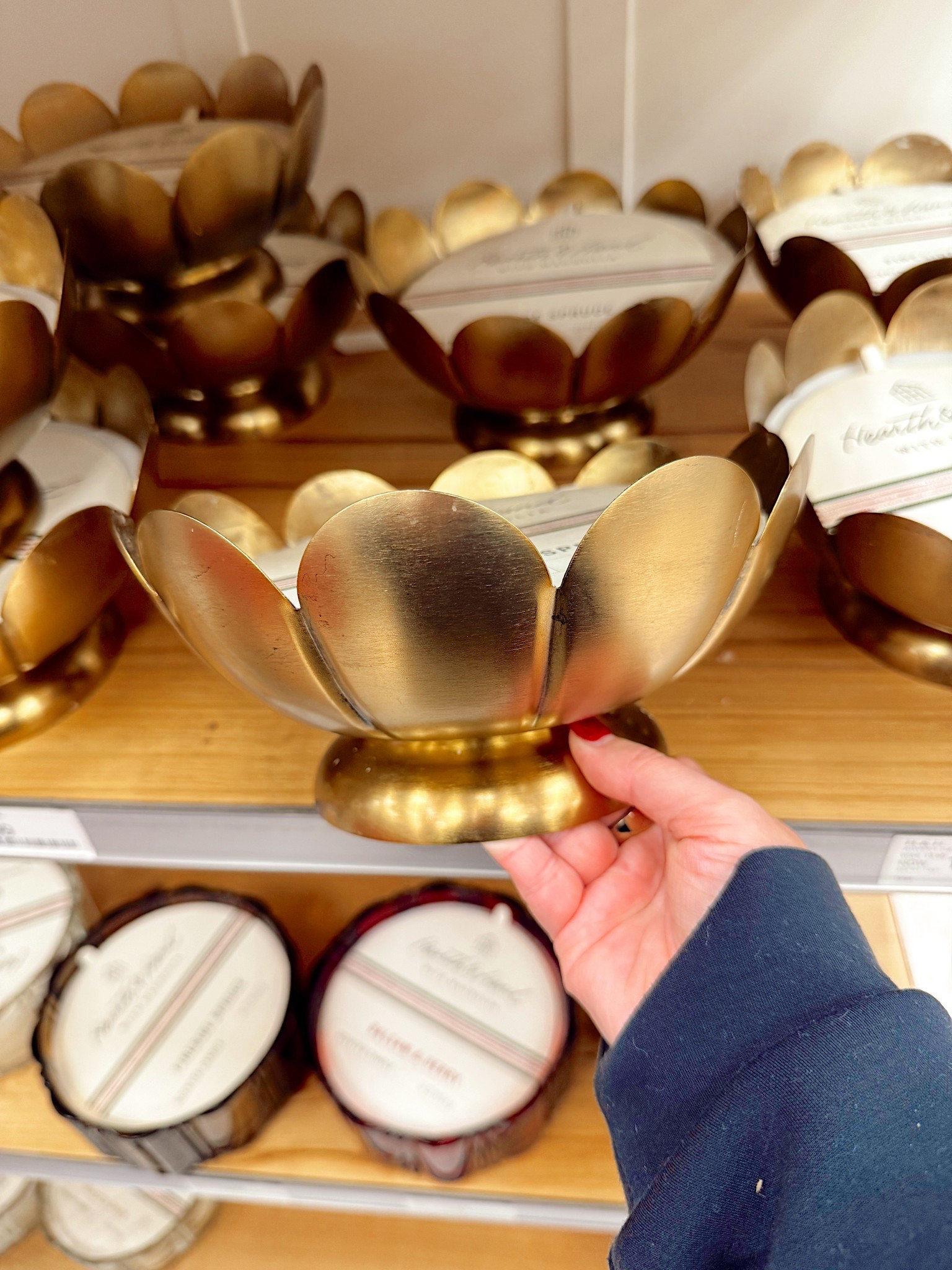 The prettiest candle! Makes a perfect hostess gift! 

Holiday gifts, home decor, target finds, target style, target home, hostess gift, gifts for her, Christmas gifts, gift ideas

#LTKGiftGuide #LTKHoliday #LTKFindsUnder50