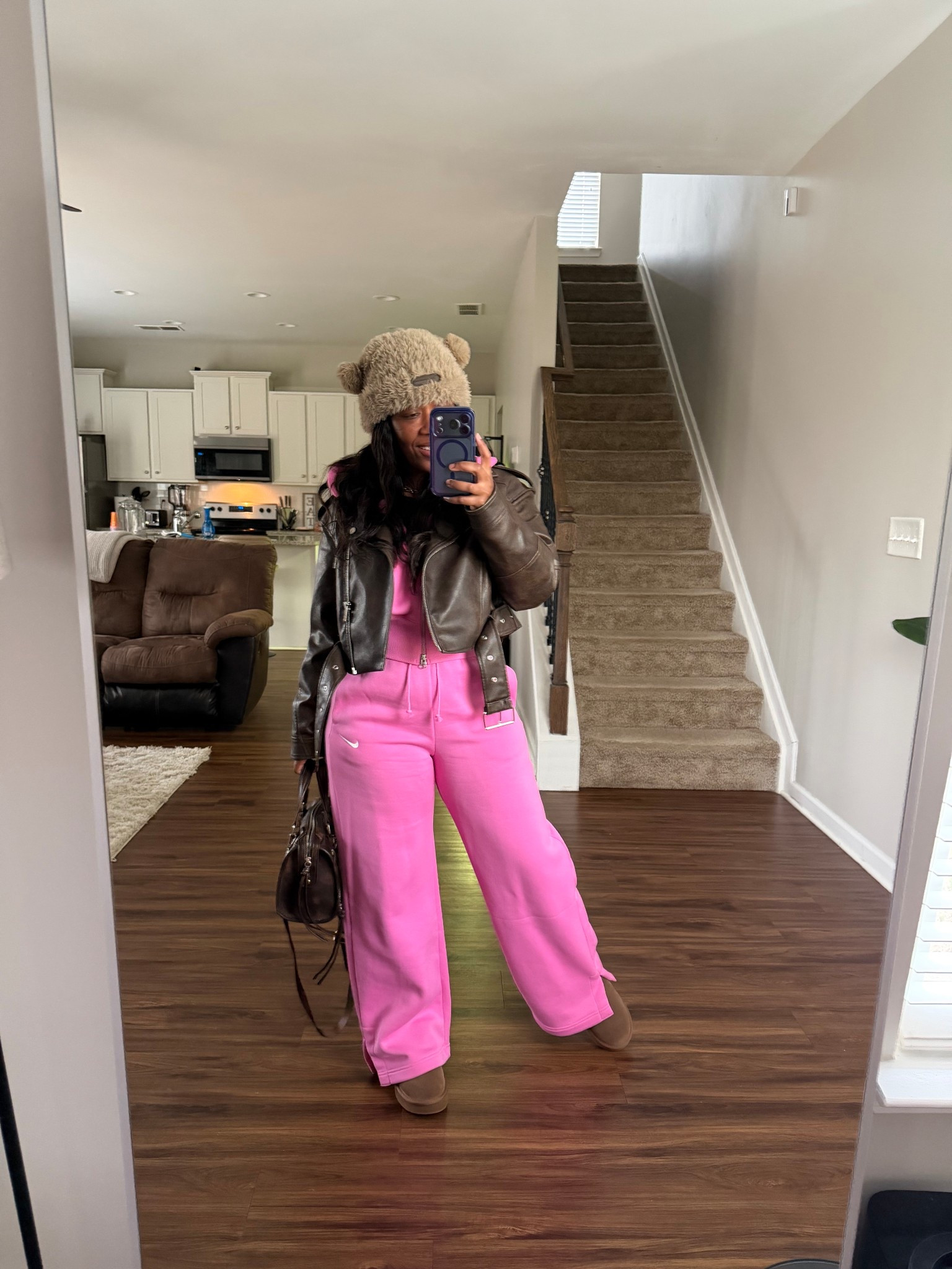 How to style @Nike US Phoenix Fleece sweatsuit 

#LTKPetite #LTKootd #LTKOver40