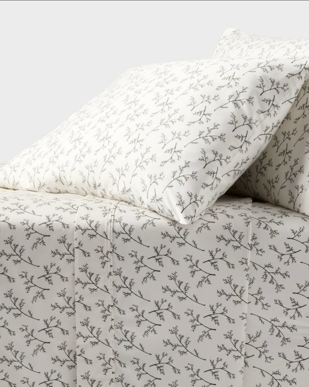 Target Holiday Bedding 

#LTKSeasonal #LTKHome