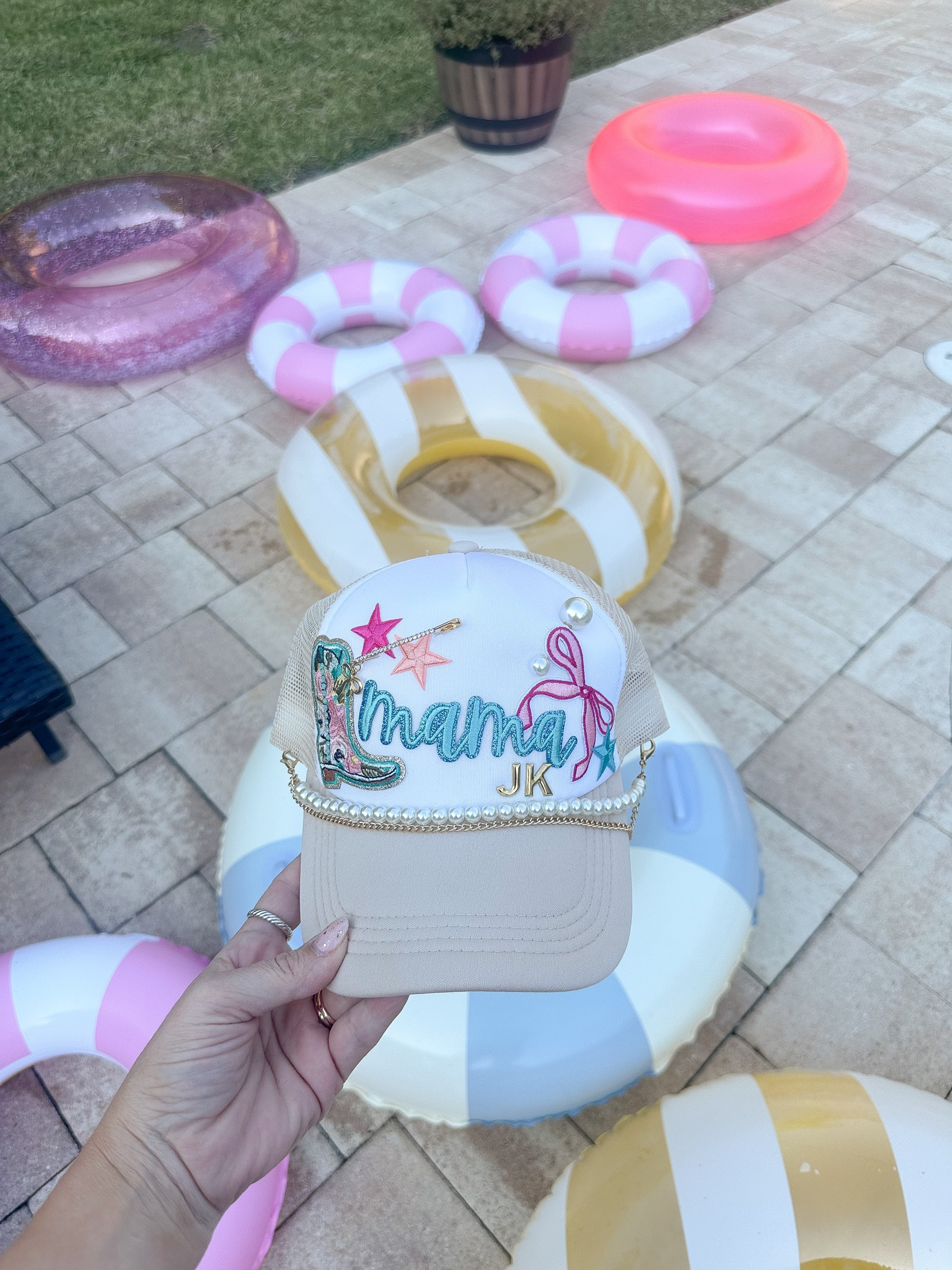 Mama  

#LTKSeasonal #LTKSwim #LTKSpringSale