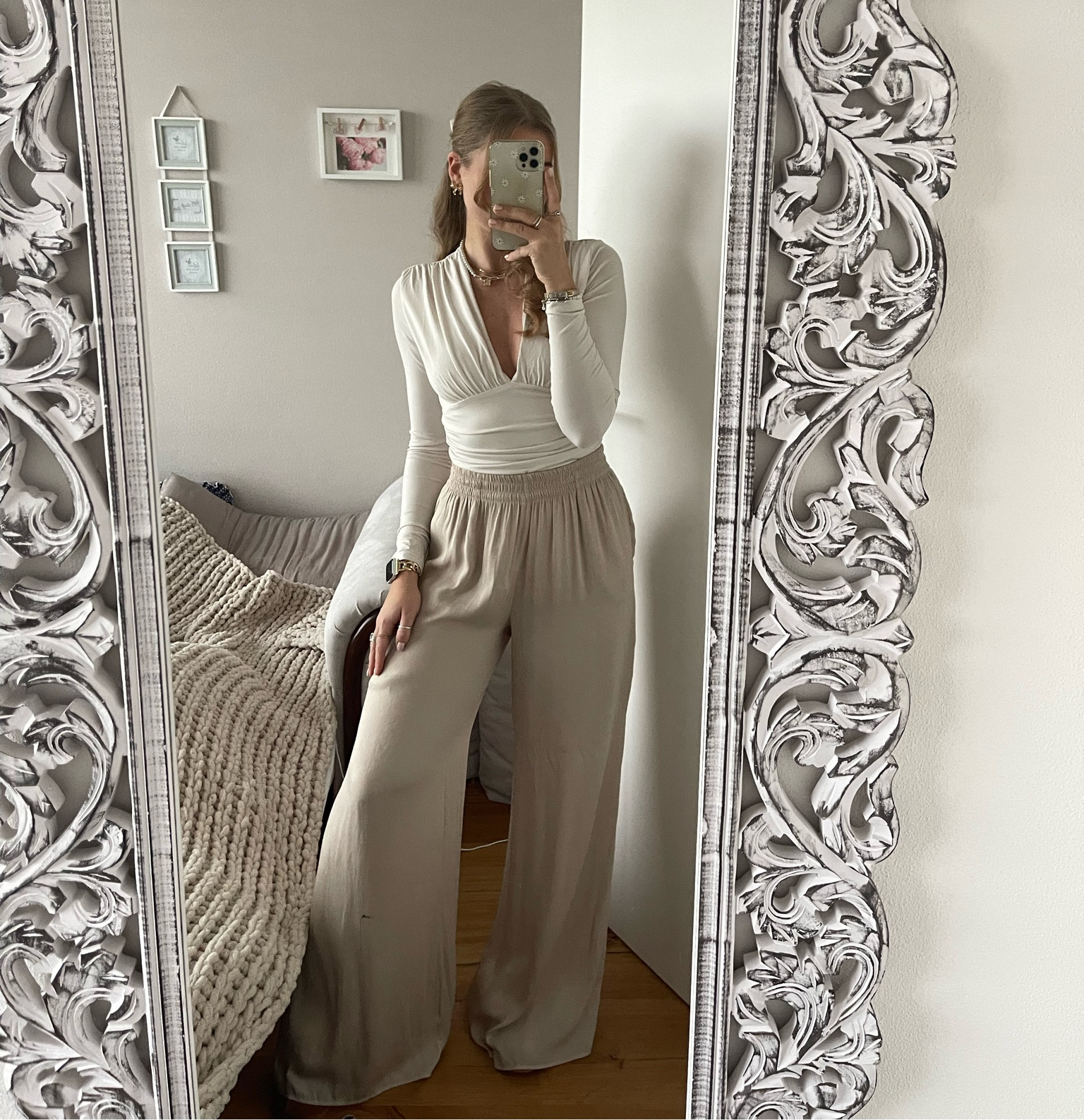 Christmas outfit 🤍🫶🏼🌟🎄 #christmas #outfit #ootd #fashion #style 

#LTKfindsunder50 #LTKstyletip LTKFestiveSaleDE