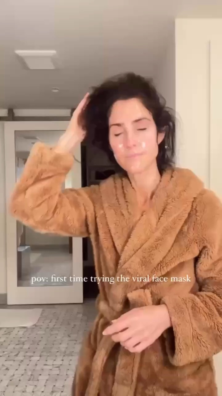 POV: first time trying the viral face mask🧖🏼‍♀️
StylinByAylin, Aylin

#LTKBeauty #LTKgrwm #LTKselfcare