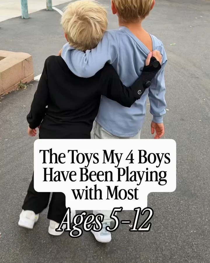 My four boys favorite toys for October!  The toys they have been playing with most!
.
Comment OCTOBER and I’ll DM you all the links!  You also tap the link in my bio.
.
#raisingboys #toptoys #boystoys #boymom #momofboys