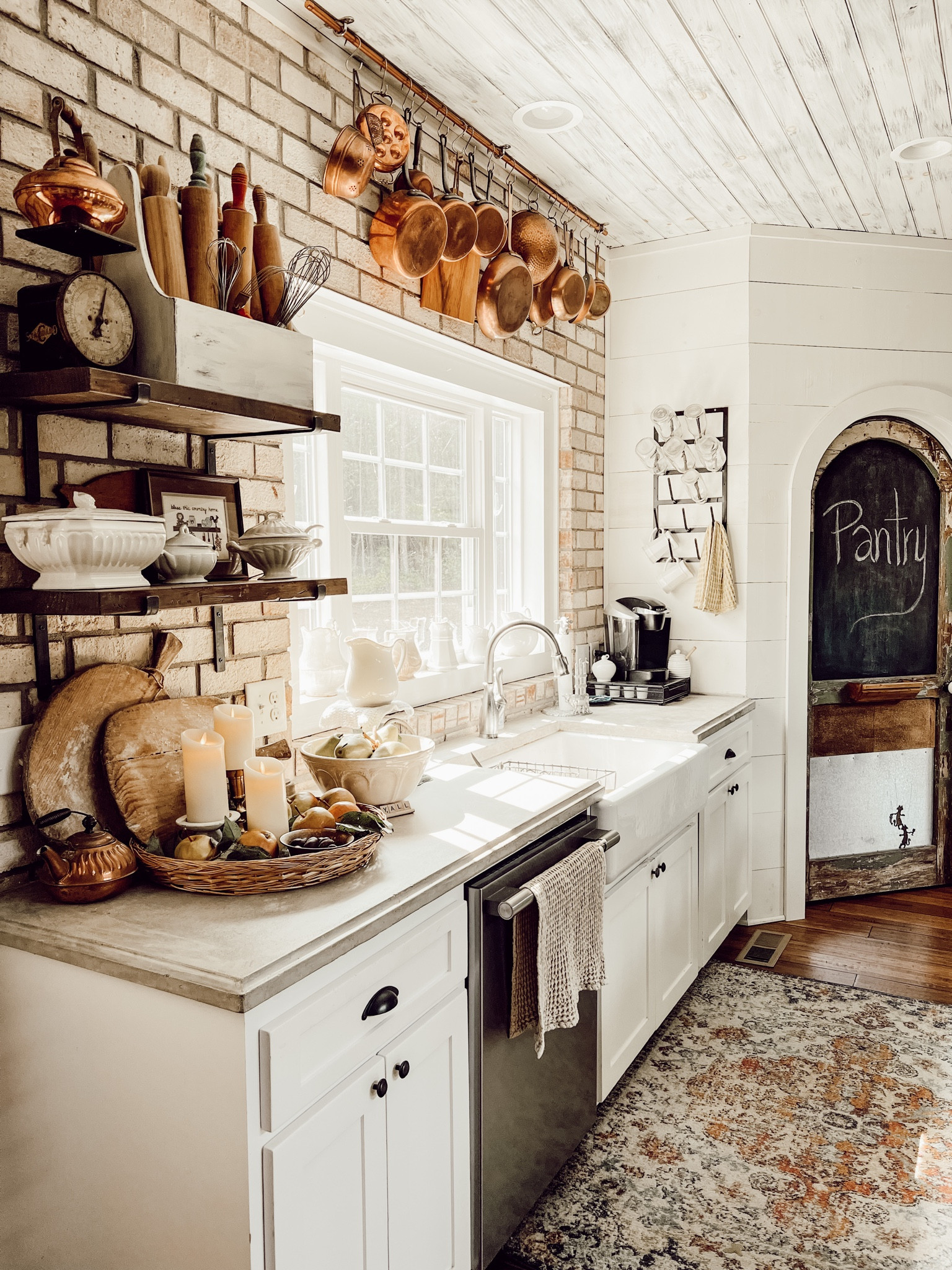 Vintage Kitchen Decor for Fall

#LTKhome #LTKFind #LTKSeasonal