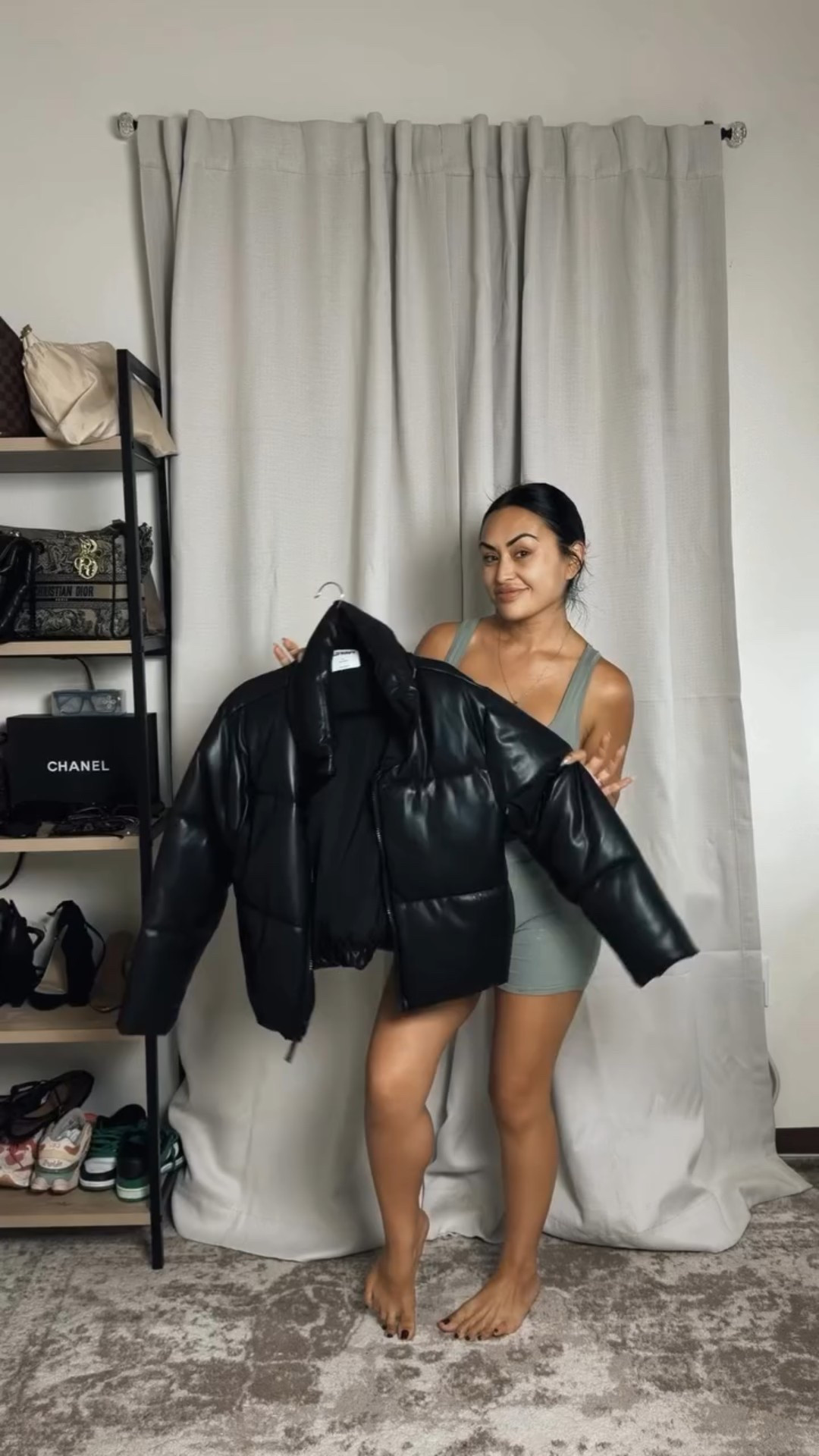 I know I know, you wanna take me shopping with you lol but in the meantime, I got you with the #reels 😘 trying to find a way to style and wear your puffers this season? Here’s how! #howtostyle #pufferjacket #fallfashion #winterfashion #fyp #outfitinspo #contentcreator #fashionblogger