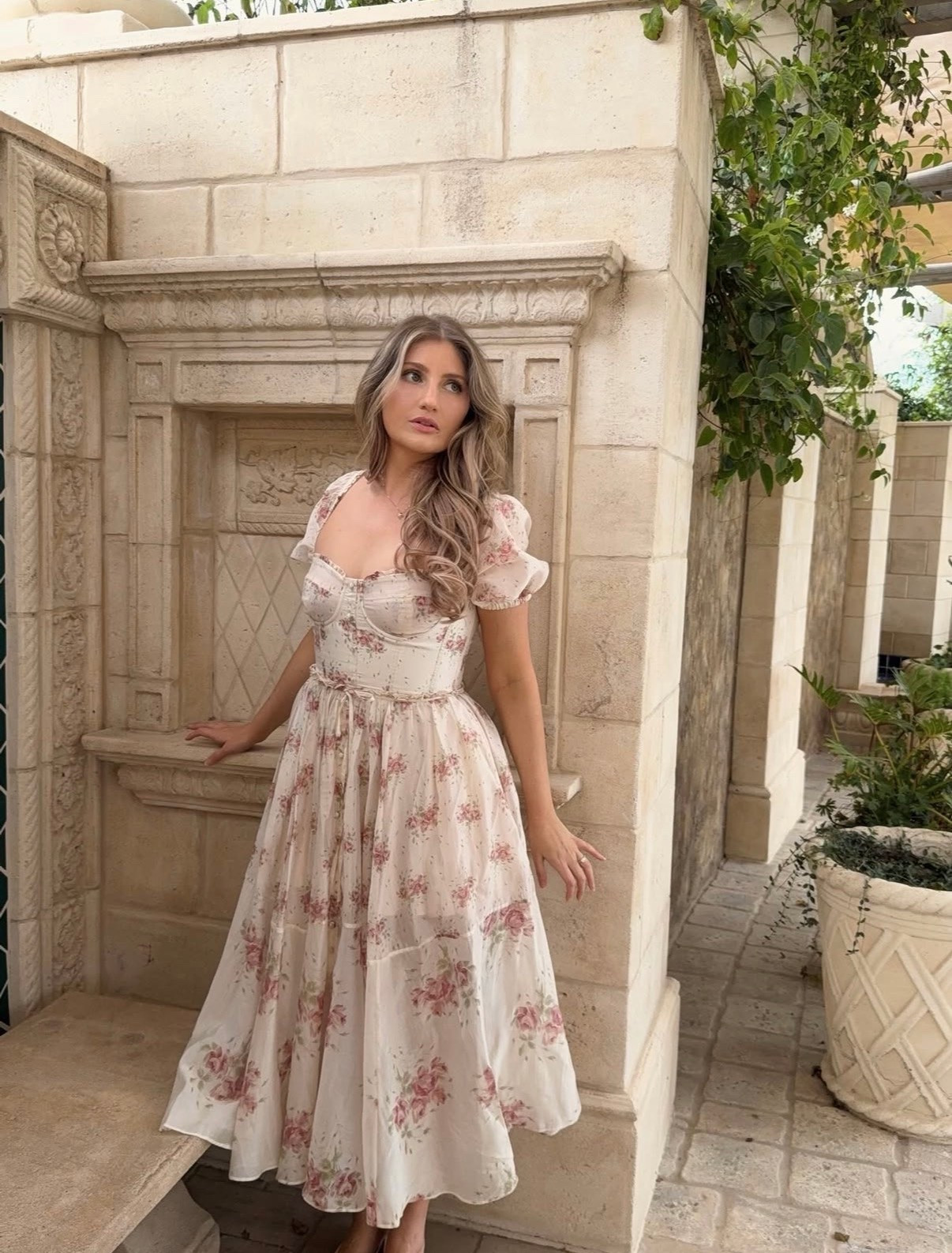 The dreamiest dress for spring and summer 🌸

Dress runs snug, if you’re in between sizes I’d recommend sizing up!

#houseofcb #floraldress

#LTKdayinmylife #LTKootd #LTKgrwm