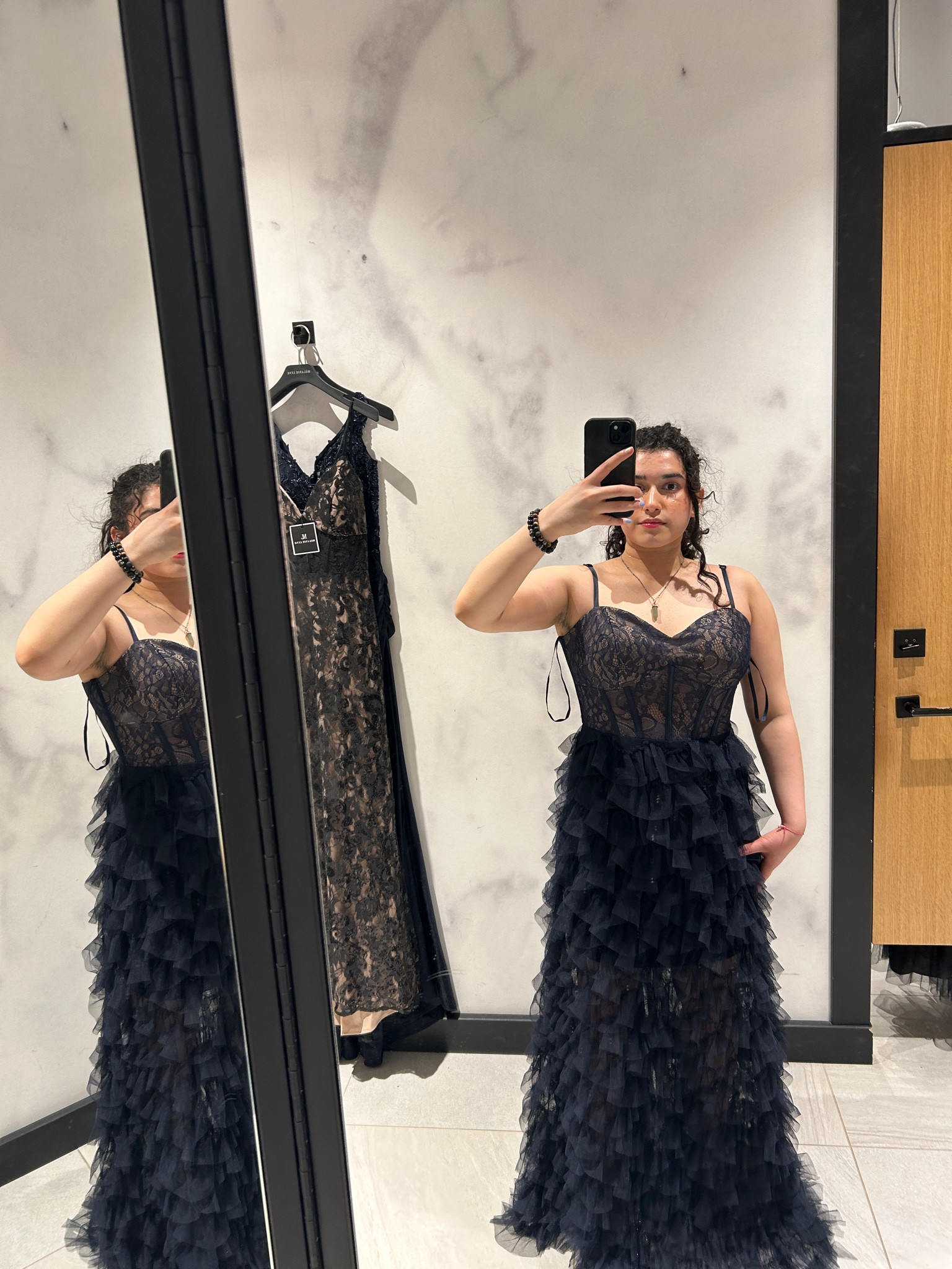 the most gorgeous navy blue prom dress from Melanie Lyne 💙✨

prom, prom dress, dresses under 500, elegant dress, evening gown, evening dress, elegant outfitt



#LTKFindsUnder100 #LTKWedding #LTKParties
