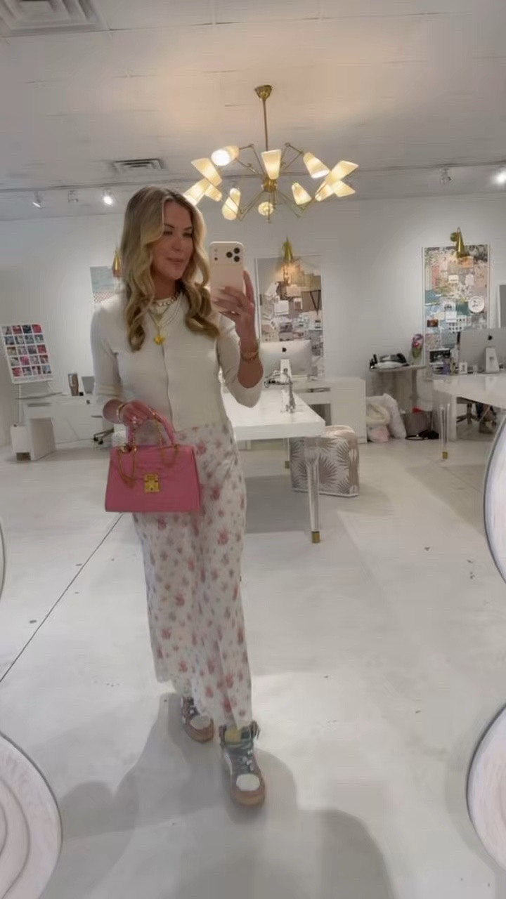 I found the cutest purse brand!!🩷

#LTKSeasonal #LTKmomlife #LTKdayinmylife