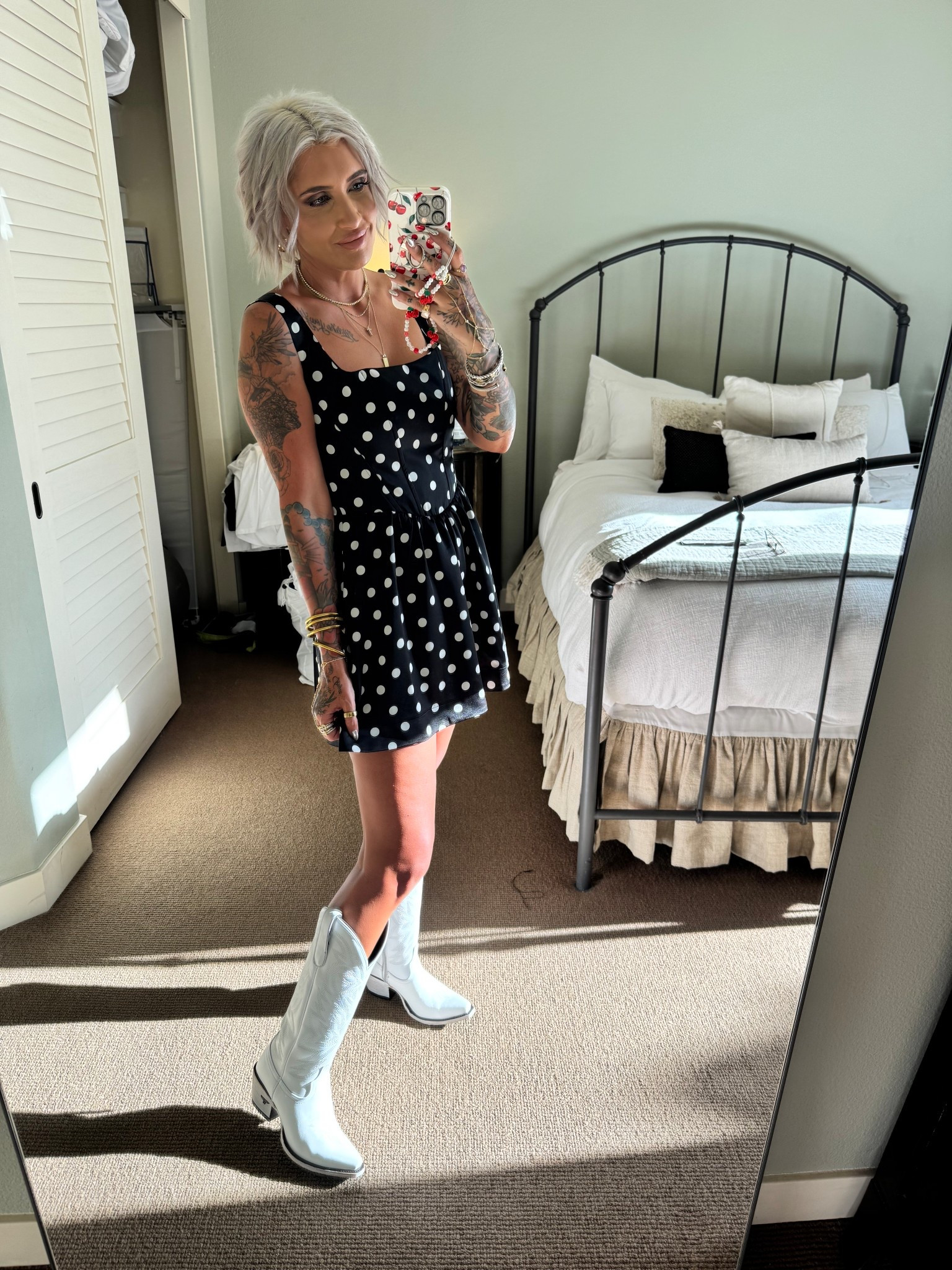 Dinner outfit 

#LTKSeasonal #LTKStyleTip #LTKFindsUnder50