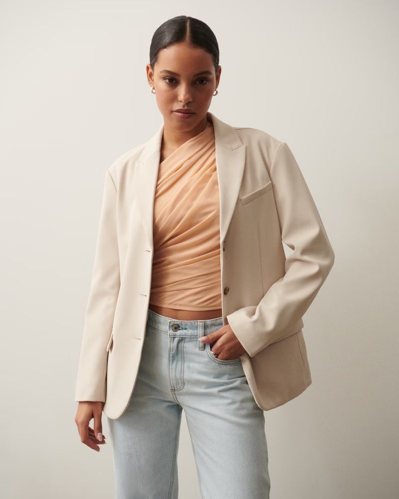 Women's Relaxed Suiting Blazer | Women's Coats & Jackets | Abercrombie.com | Abercrombie & Fitch (US)