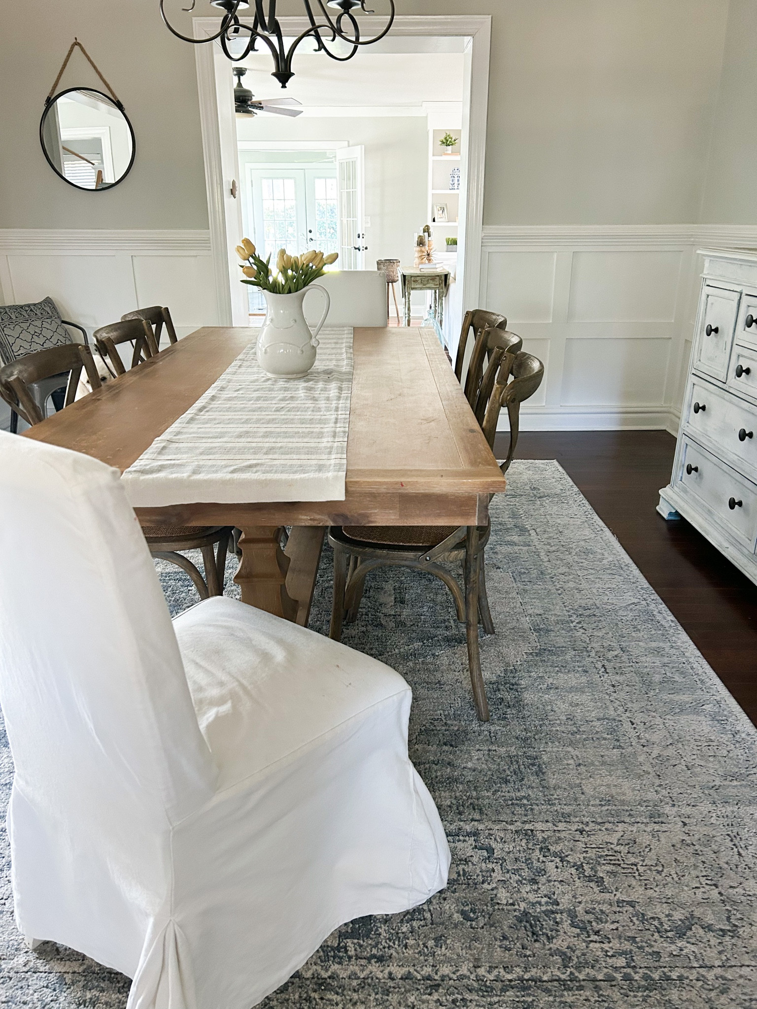 Clean and simple dining room for spring 🌸🌷

#LTKhome #LTKSeasonal