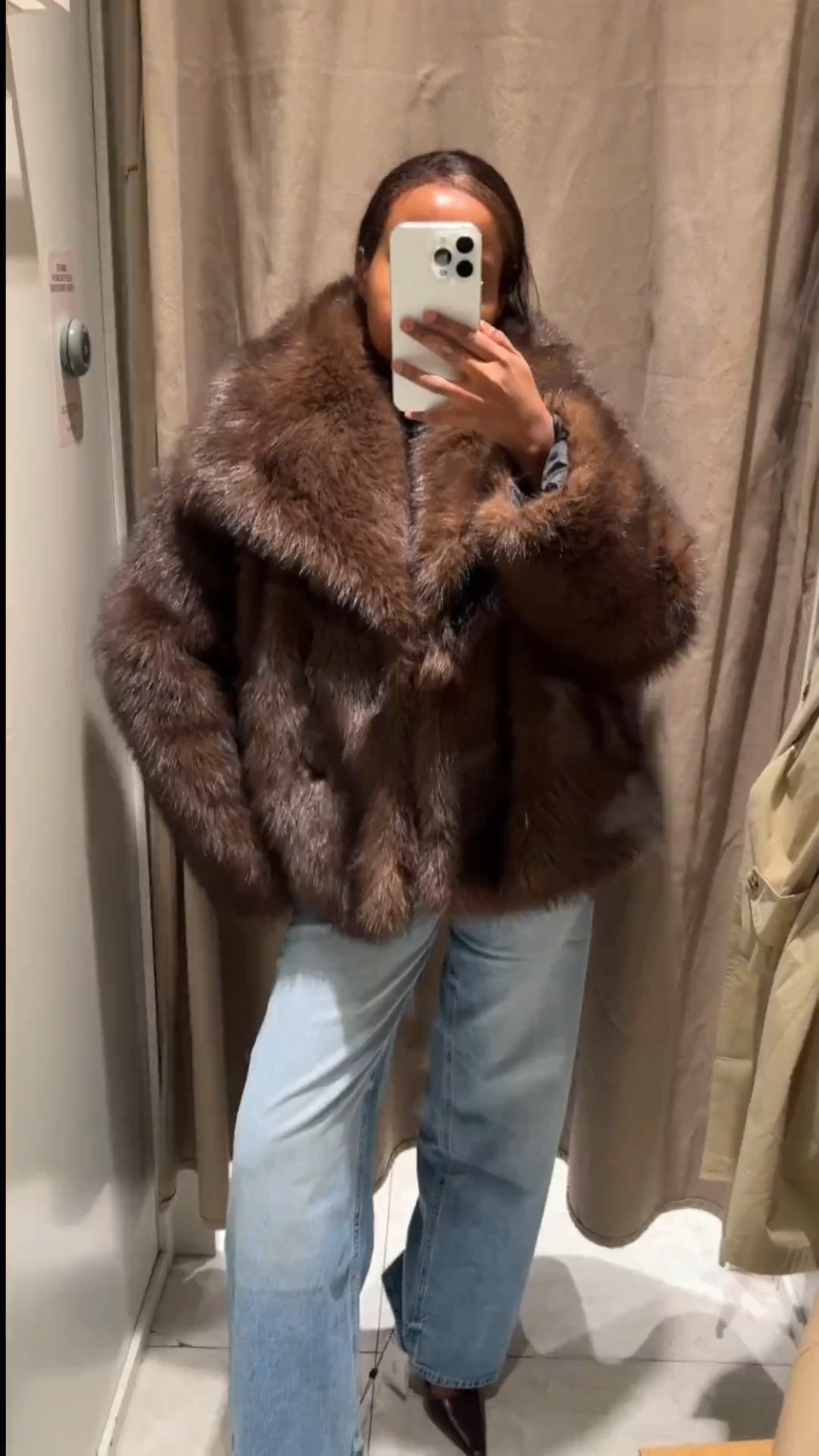 Stradivarius Faux Fur Coat

#LTKuk #LTKFashionMonth #LTKautumn