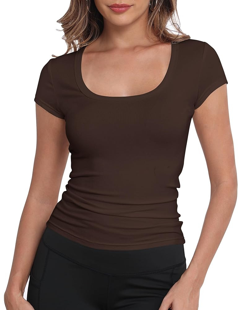 GEMBERA Womens' Stretchy Scoop Neck Short Sleeve Shirts Fitted Casual Basic Top T-Shirts | Amazon (US)