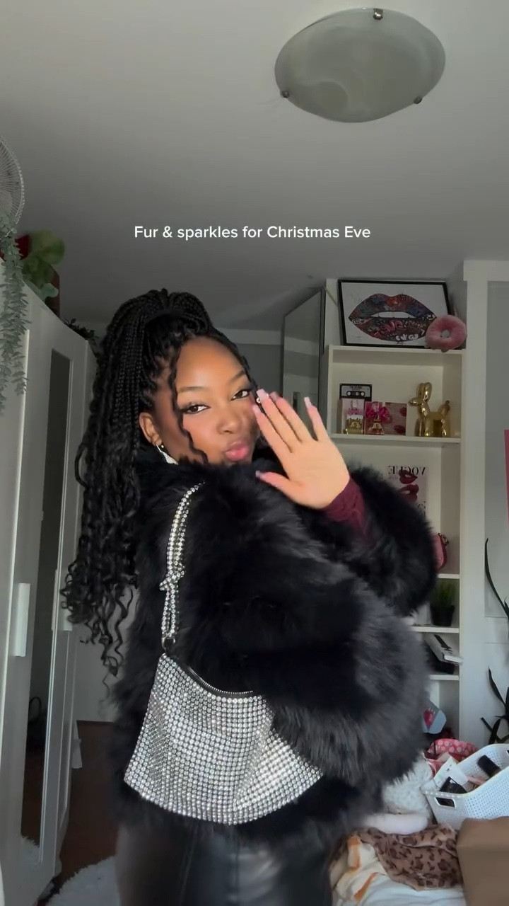 Tonight’s look🪩

#christmaseve #christmaseveservice #christmasevedinner