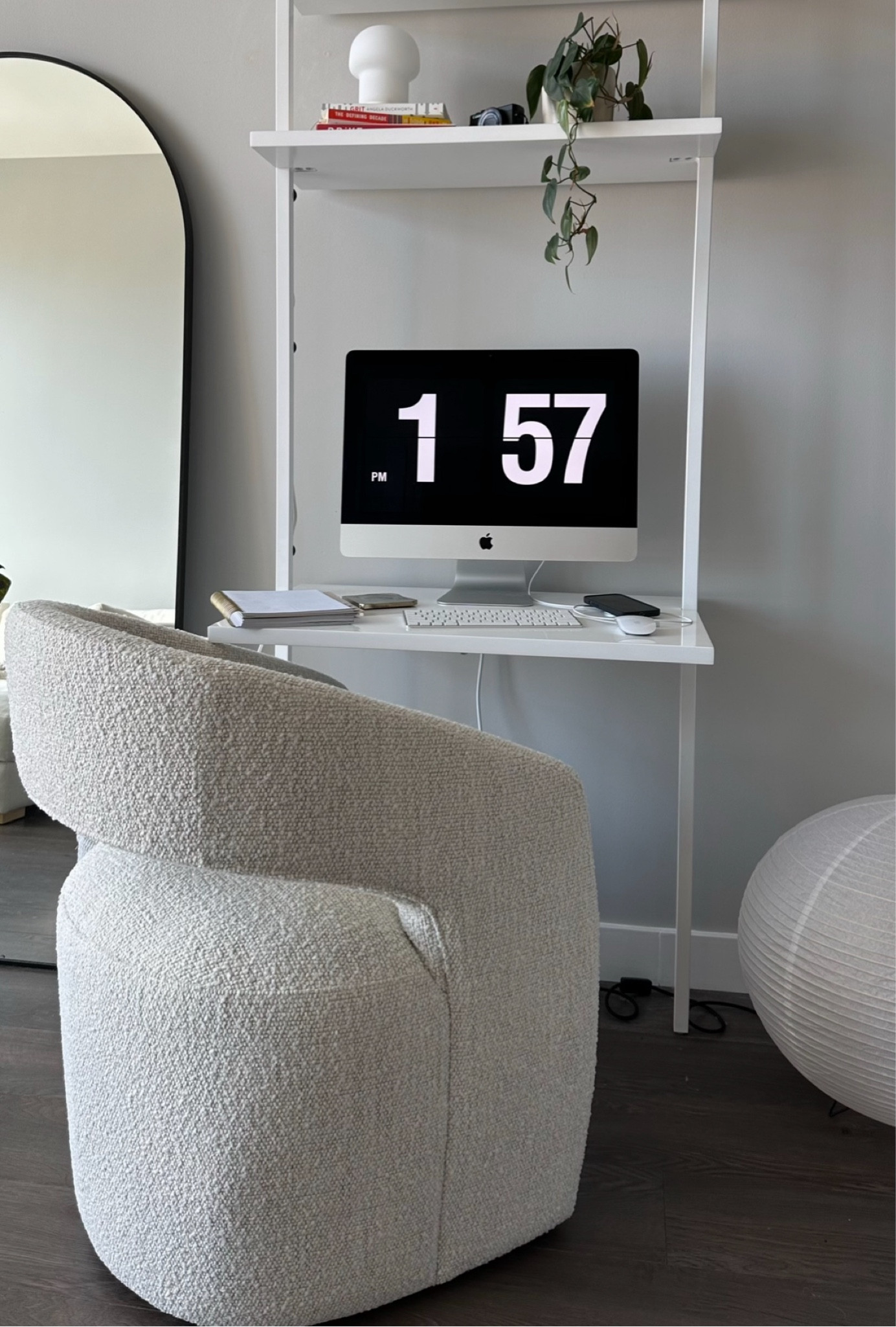 The comfiest desk chair!