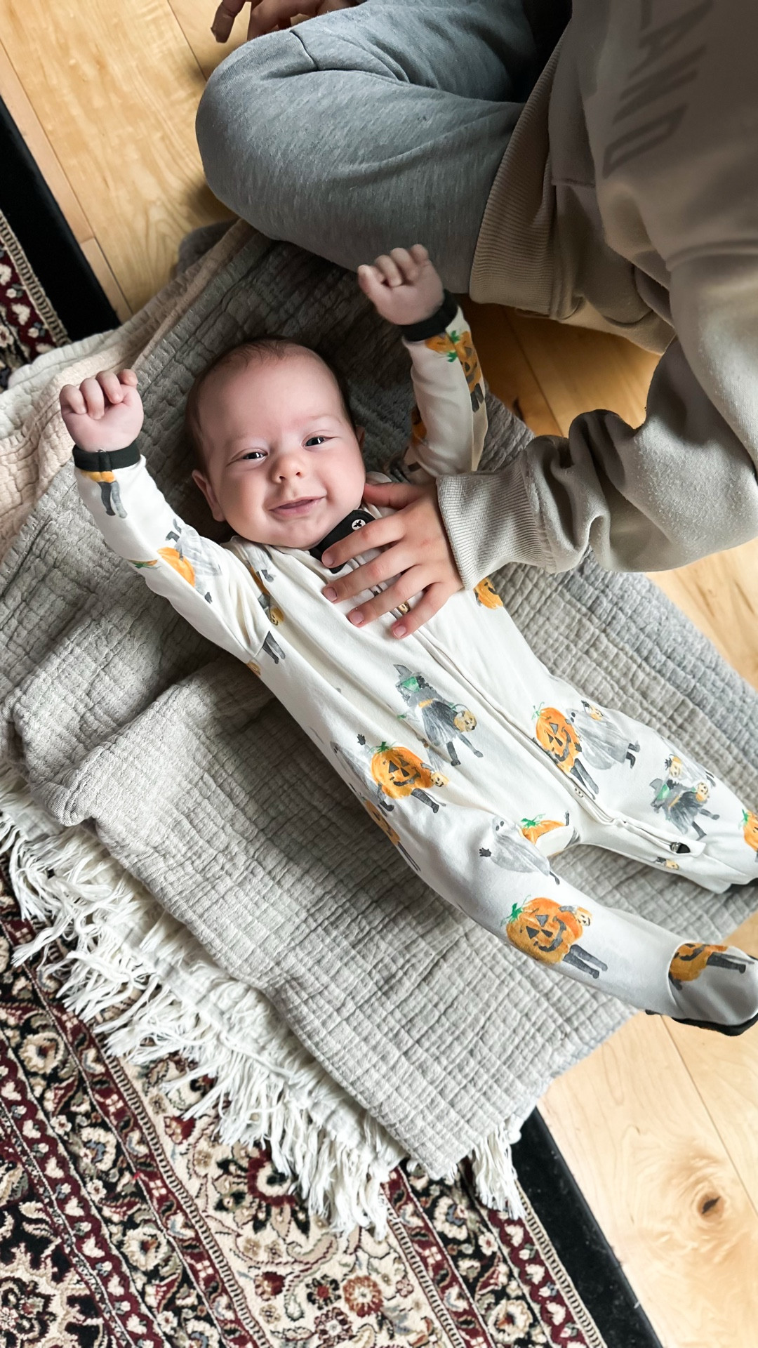 I’m a sucker for a matching fam jam set 🤪

And these organic ones (and so much other great stuff) is up to 40% off right now!


I grabbed this set for all my boys. If you order now you still have time to snag them before Halloween!

#famjams #matchingpjs #hallloween

#LTKFamily #LTKHalloween #LTKBaby