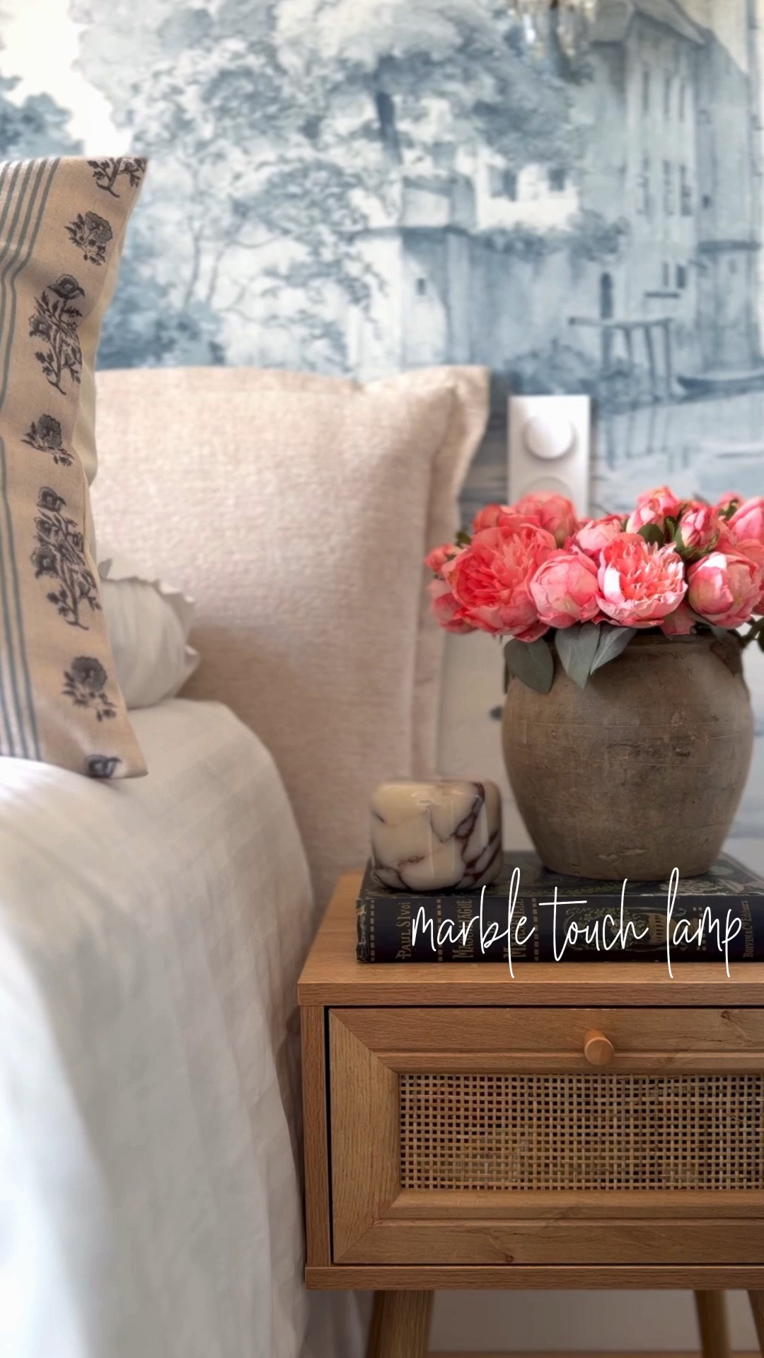 Fun Marble Touch Lamp 🩷