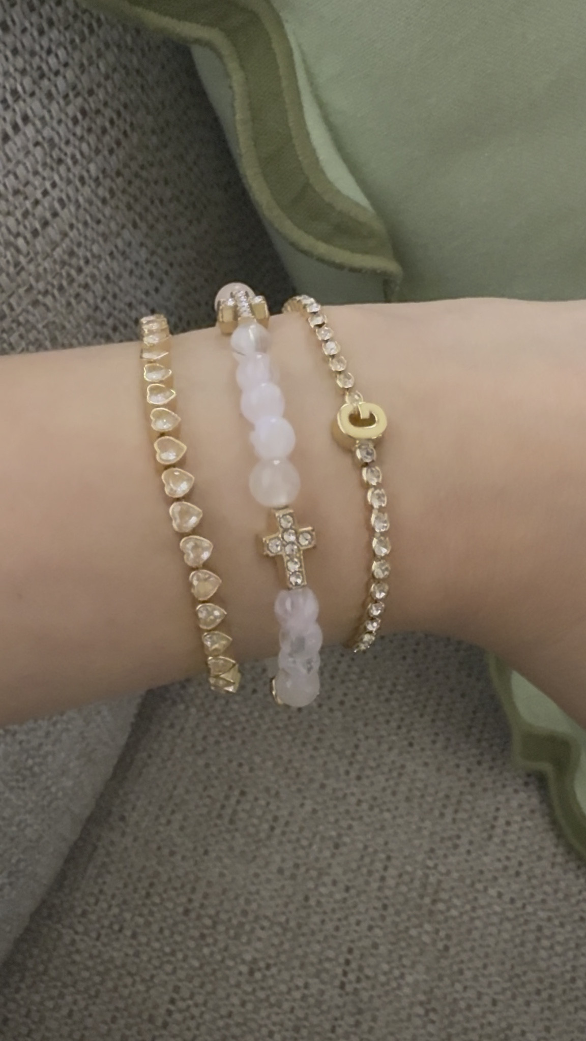 Love my new stacking bracelets from BaubleBar. So many to choose from! And they are all so perfect! 25% off sitewide! 


#baublebar @baublebar

#LTKstorytime #LTKSeasonal #LTKmomlife