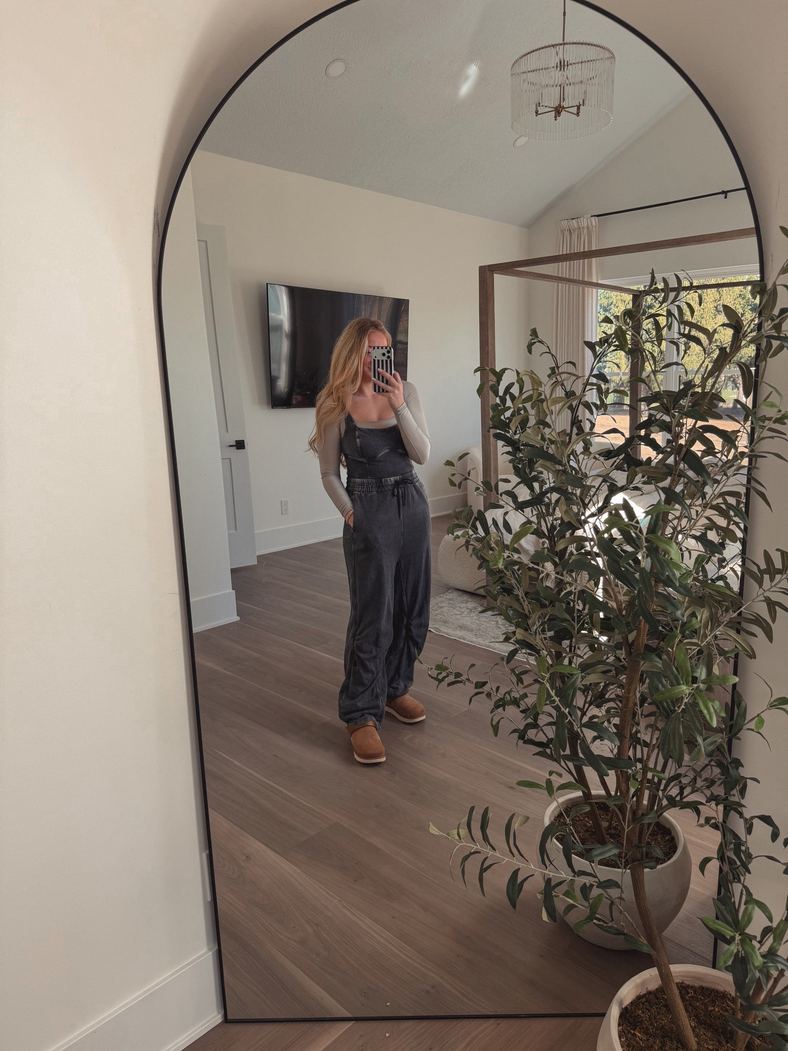 todays fit ✨💛

#LTKmomlife #LTKSpringSale #LTKgrwm