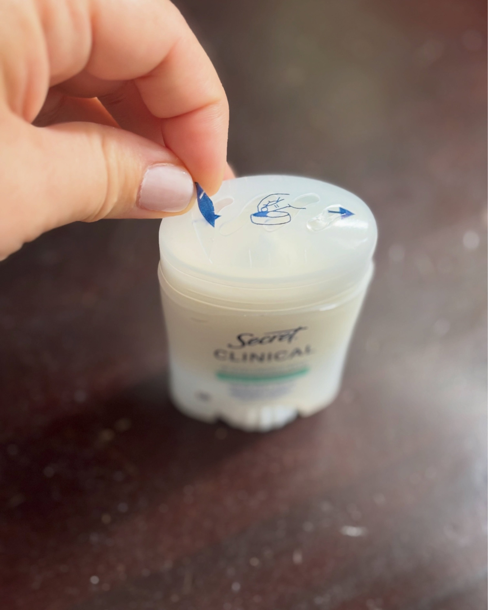 Tiny but mighty!🫶 Had to grab the travel size because this is officially my go-to deodorant.

@influenster @secretdeodorant #complimentary #giftedbysecret #fresherunderpressure #secretclinicalsoftfreesensitive