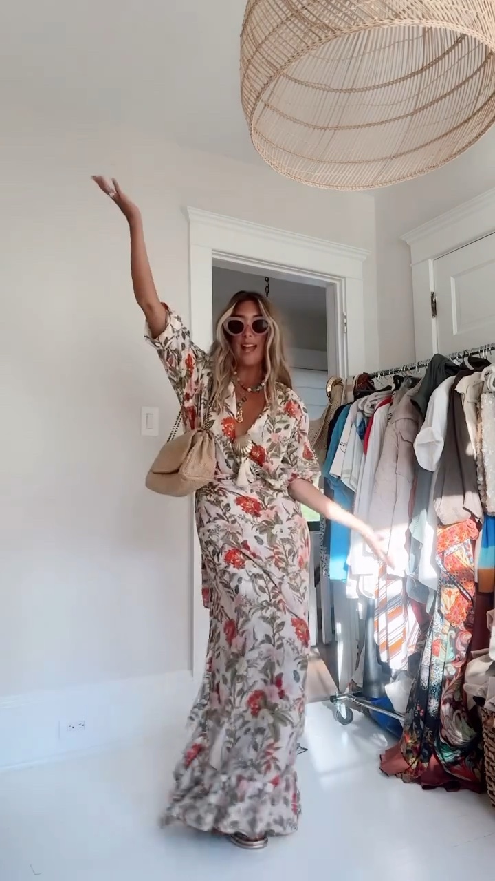 Today’s outfit! I loveee this floral set from Coniglio Palm Beach 🌸

#LTKootd #LTKSeasonal