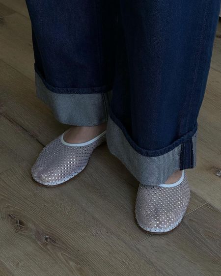 Shoes and jeans combo! Love these ballet flats