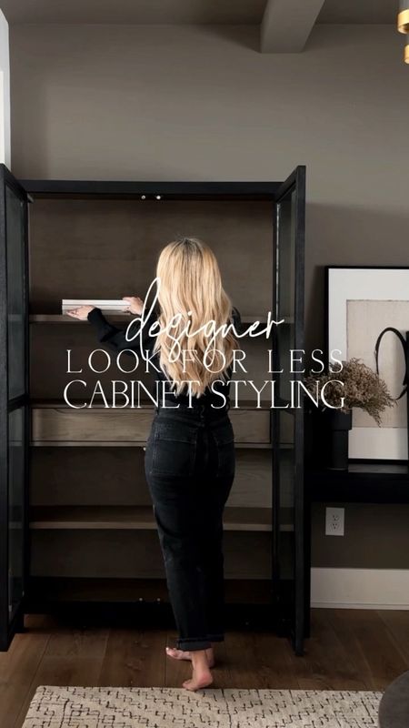 Organic Modern Cabinet Styling

Cabinet Style⁣
Modern Home⁣
Home Decor⁣
Amazon Finds⁣
Amazon Favorites ⁣
Amazon Must Haves

#LTKVideo #LTKstyletip #LTKhome