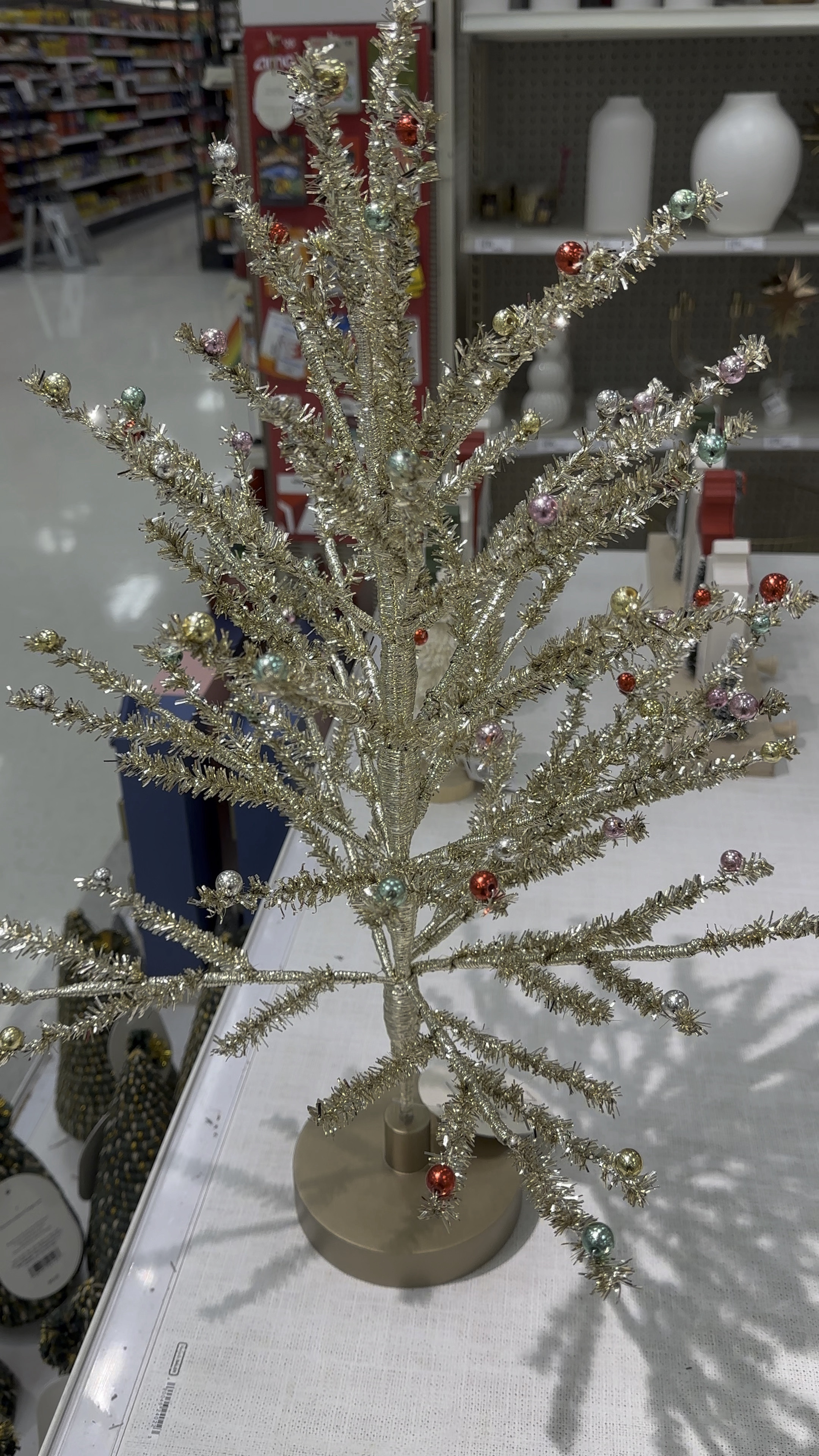 She’s giving all the vintage vibes. So pretty. 

Gold tinsel Christmas tree 
Christmas 
Tinsel tree 
Vintage Christmas 
Vintage Christmas tree 
Holidays 
Christmas time 

#LTKHolidaySale #LTKSeasonal #LTKHoliday