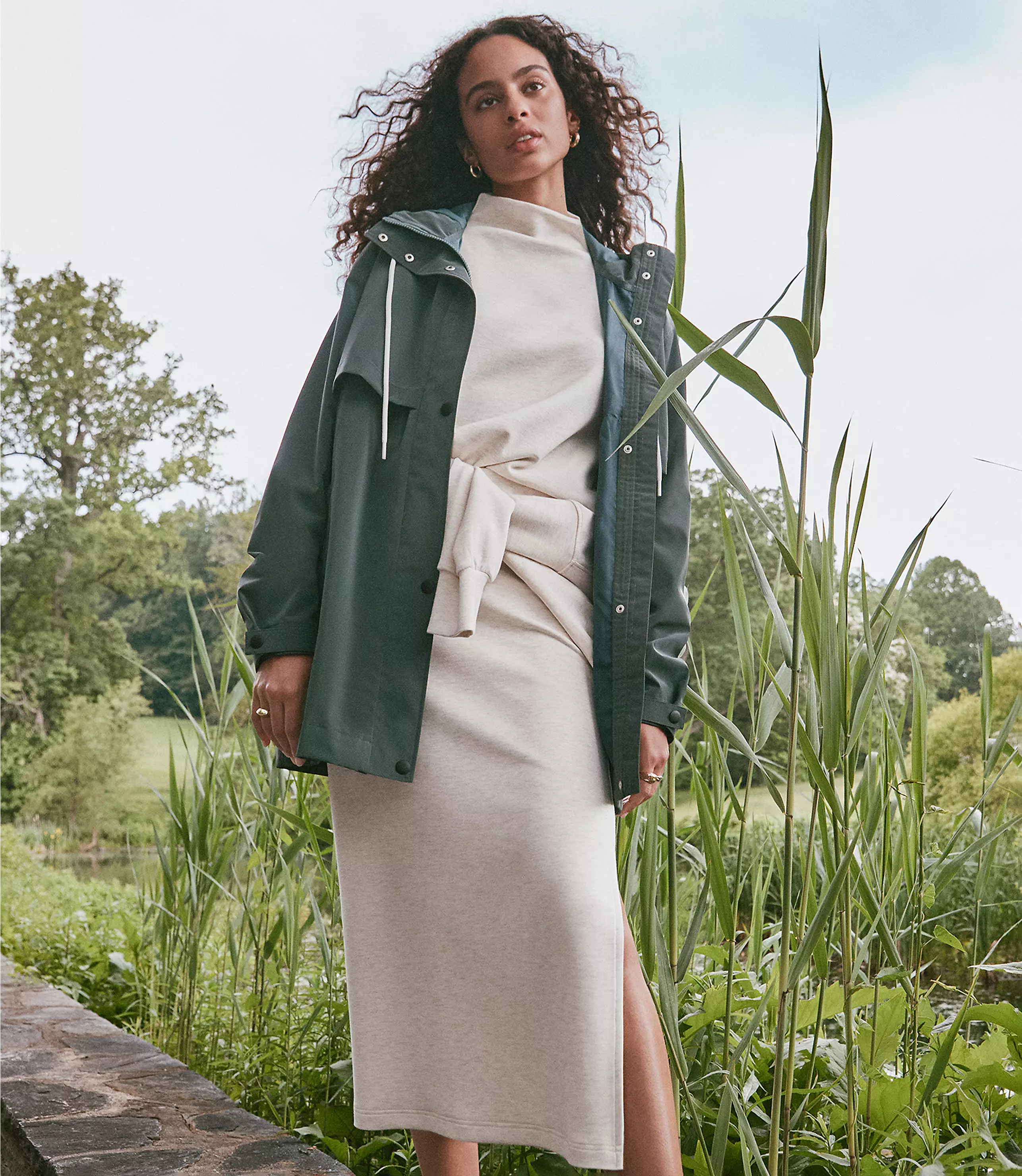 Lou & Grey Heathered Scubasoft Column Maxi Skirt | LOFT