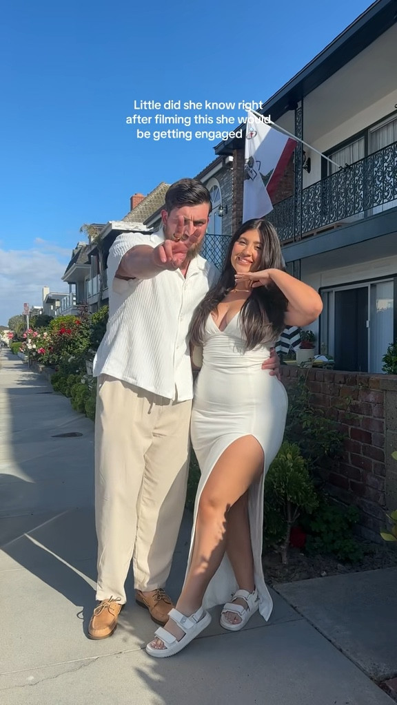 Engagement dress
Size: US6
#engagement #engagementdress 

#LTKMidsize #LTKStyleTip #LTKFindsUnder100