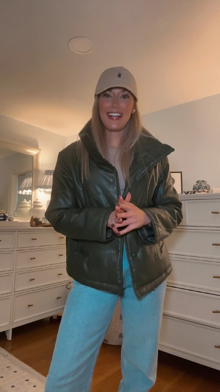 OOTD obsessed with these jeans and tee. Jacket on major sale too 

#LTKWatchNow #LTKFindsUnder100 #LTKSaleAlert