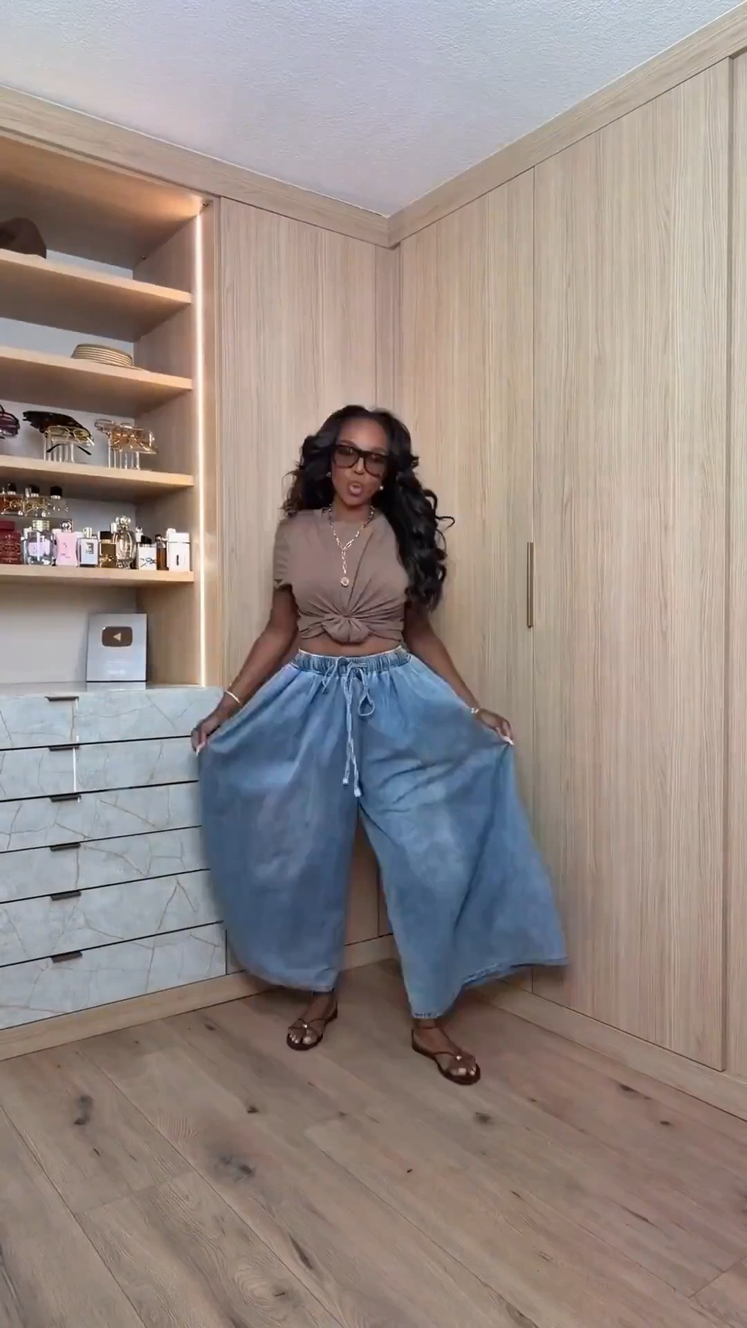 Scroll to shop! ✨ Everything from this look is linked below. 👇🏽    

Wearing: Size Small | 5’4” | 140 lbs

  📲   Download the FREE LTK app & follow me (@kirasfashionfinds) to shop all my daily finds.  #LTKootd #LTKPetite #LTKU