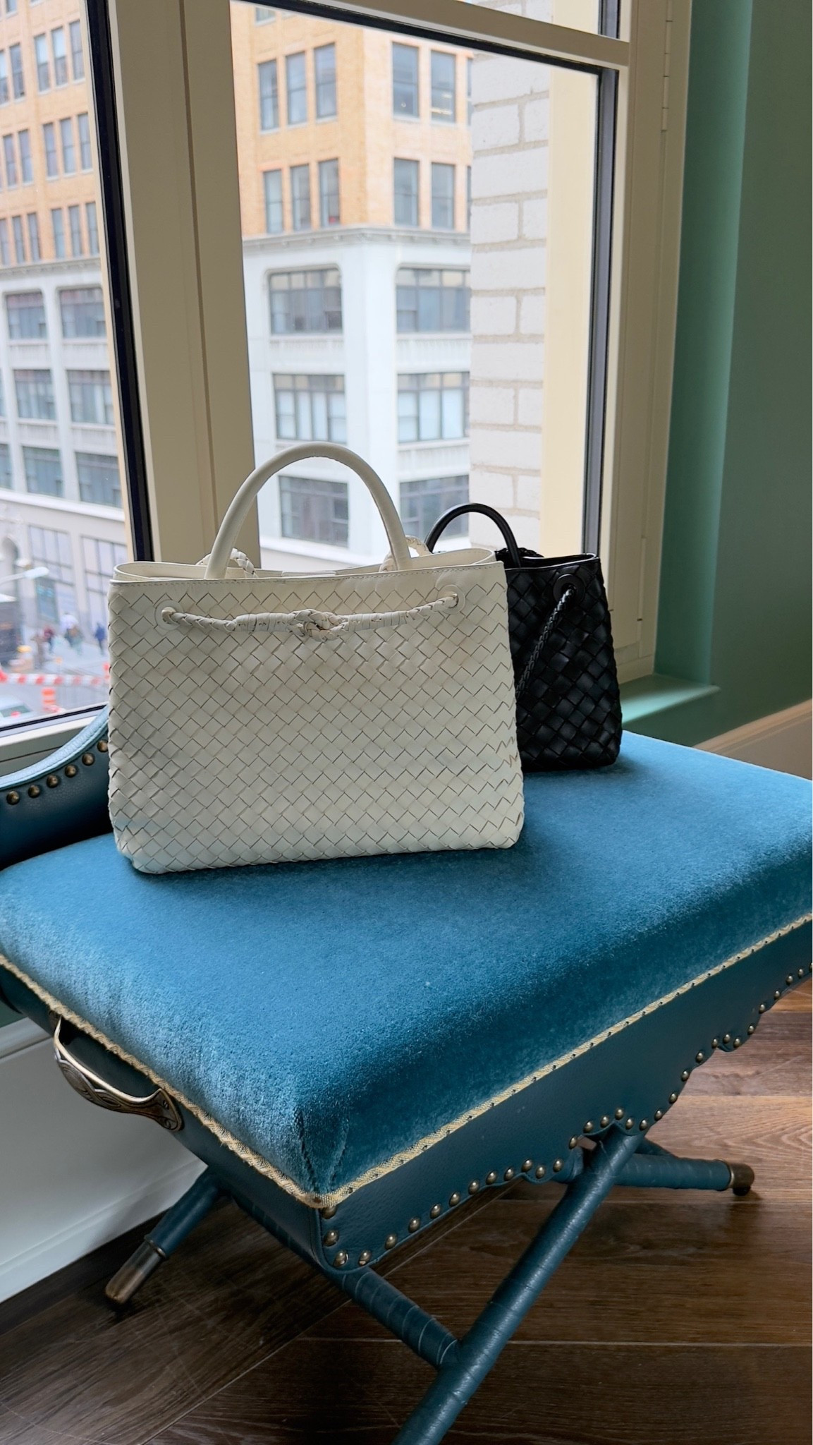Everyone will swear this is a designer bag! It’s made of real leather, and the quality is 10/10. A beautiful piece!

@Quince #quincepartner